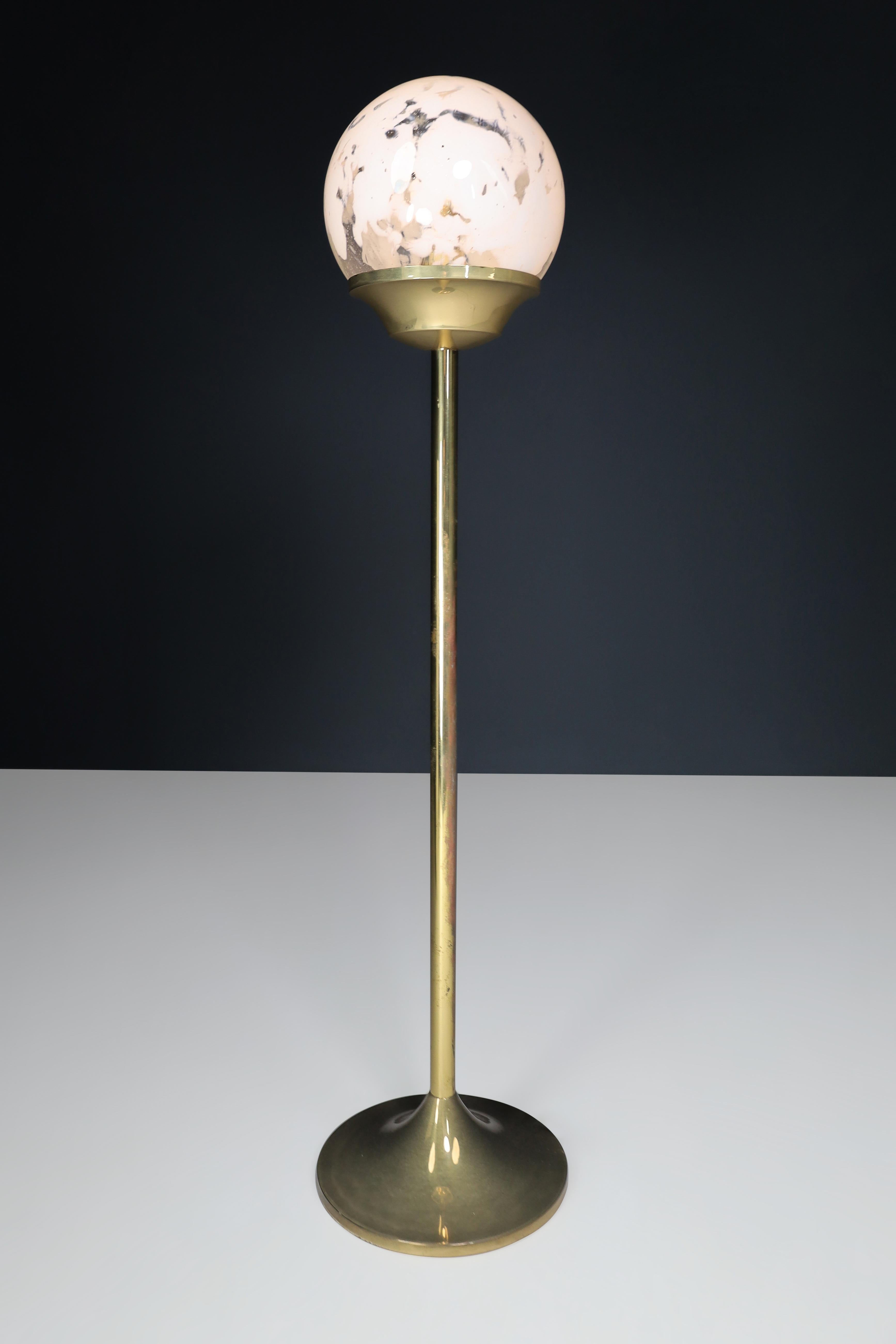 Bohemian Brass and Hand Blown Art-Glass Globe Floor Lamp Czech Republic 1960s  For Sale 2