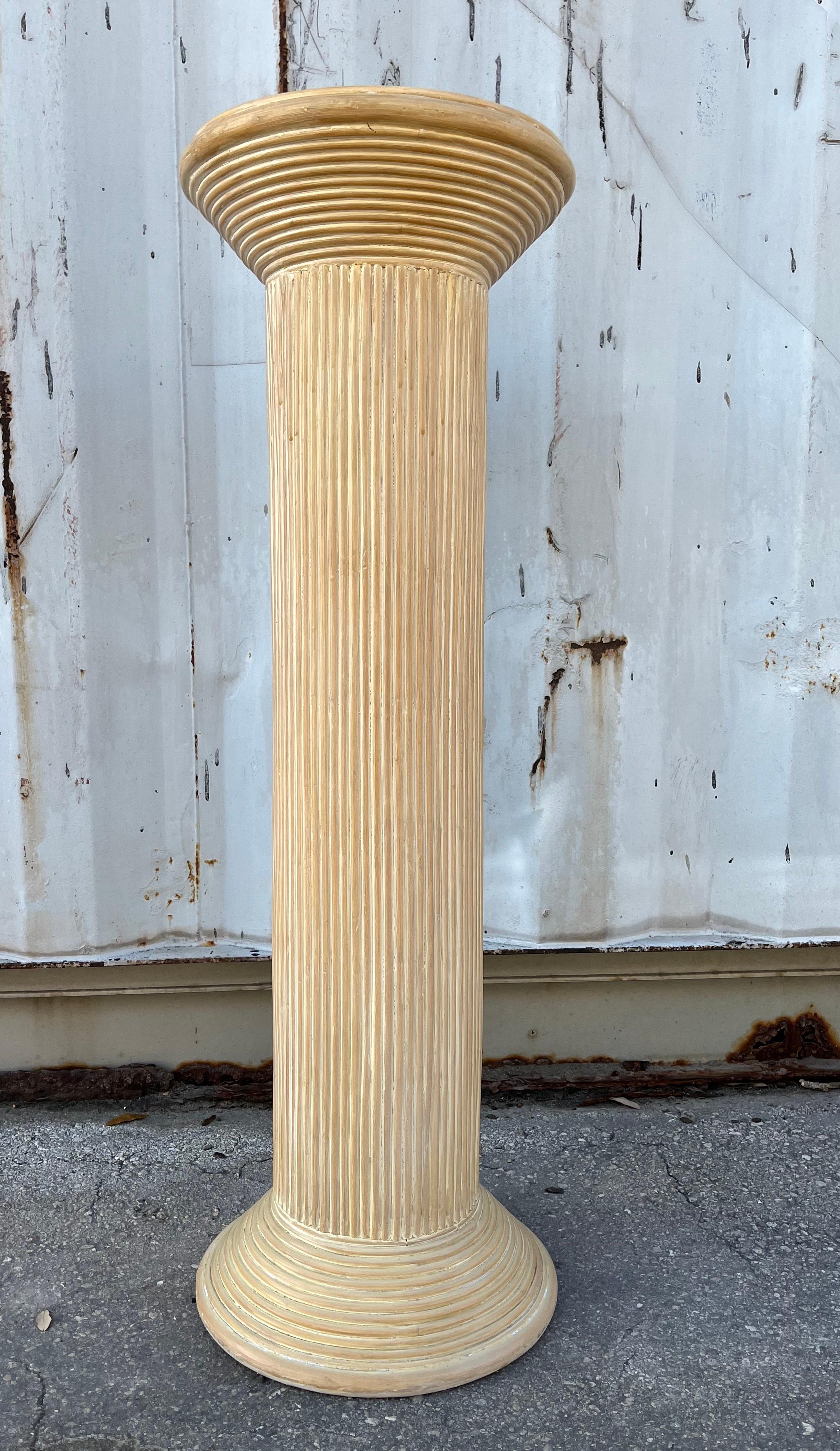 Bohemian / Coastal Style Split Reed Rattan Pedestal Column. Circa 1980s For Sale 10