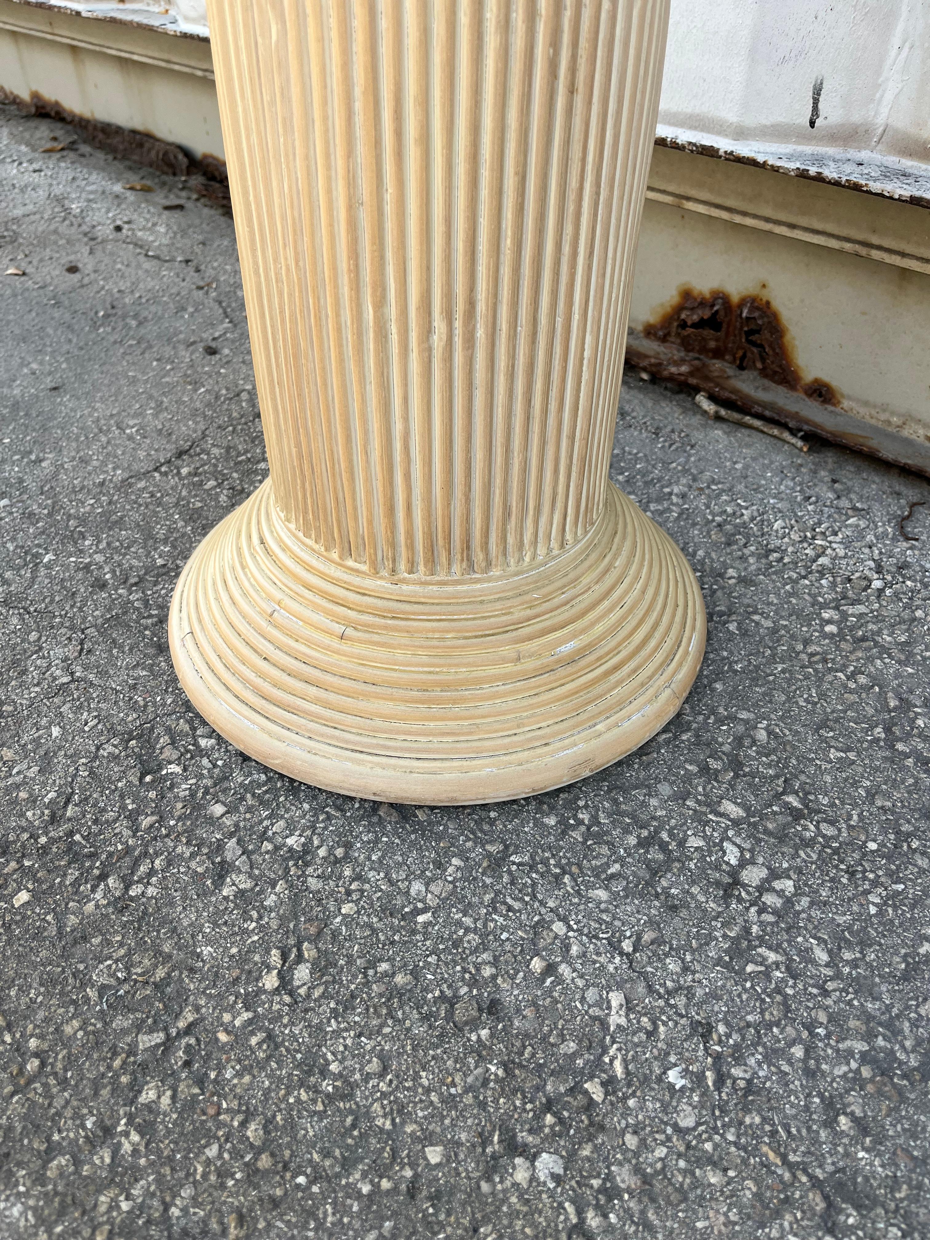 Bohemian / Coastal Style Split Reed Rattan Pedestal Column. Circa 1980s For Sale 1