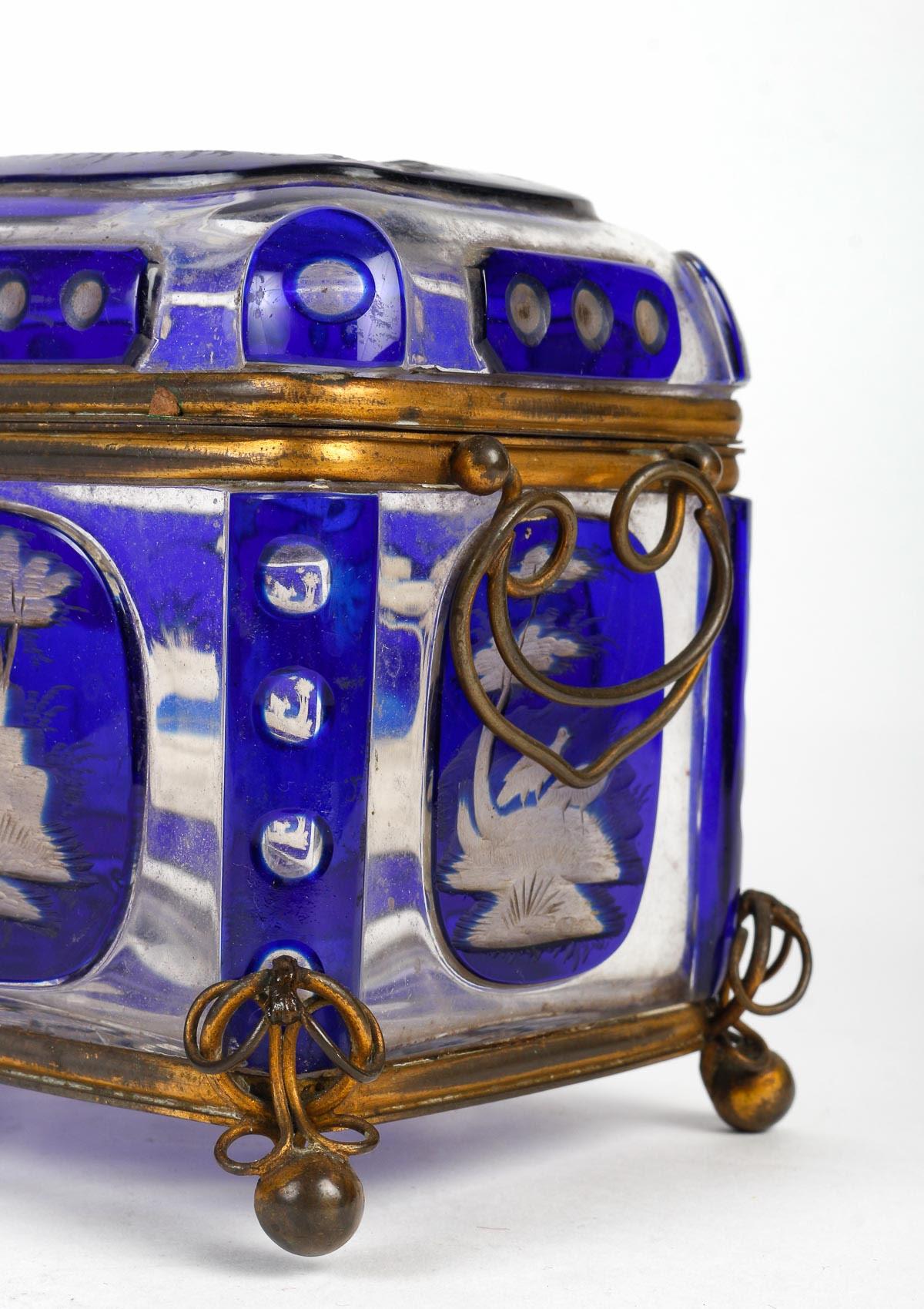 Bohemian Crystal Box, 19th Century, Napoleon III Period. For Sale 6