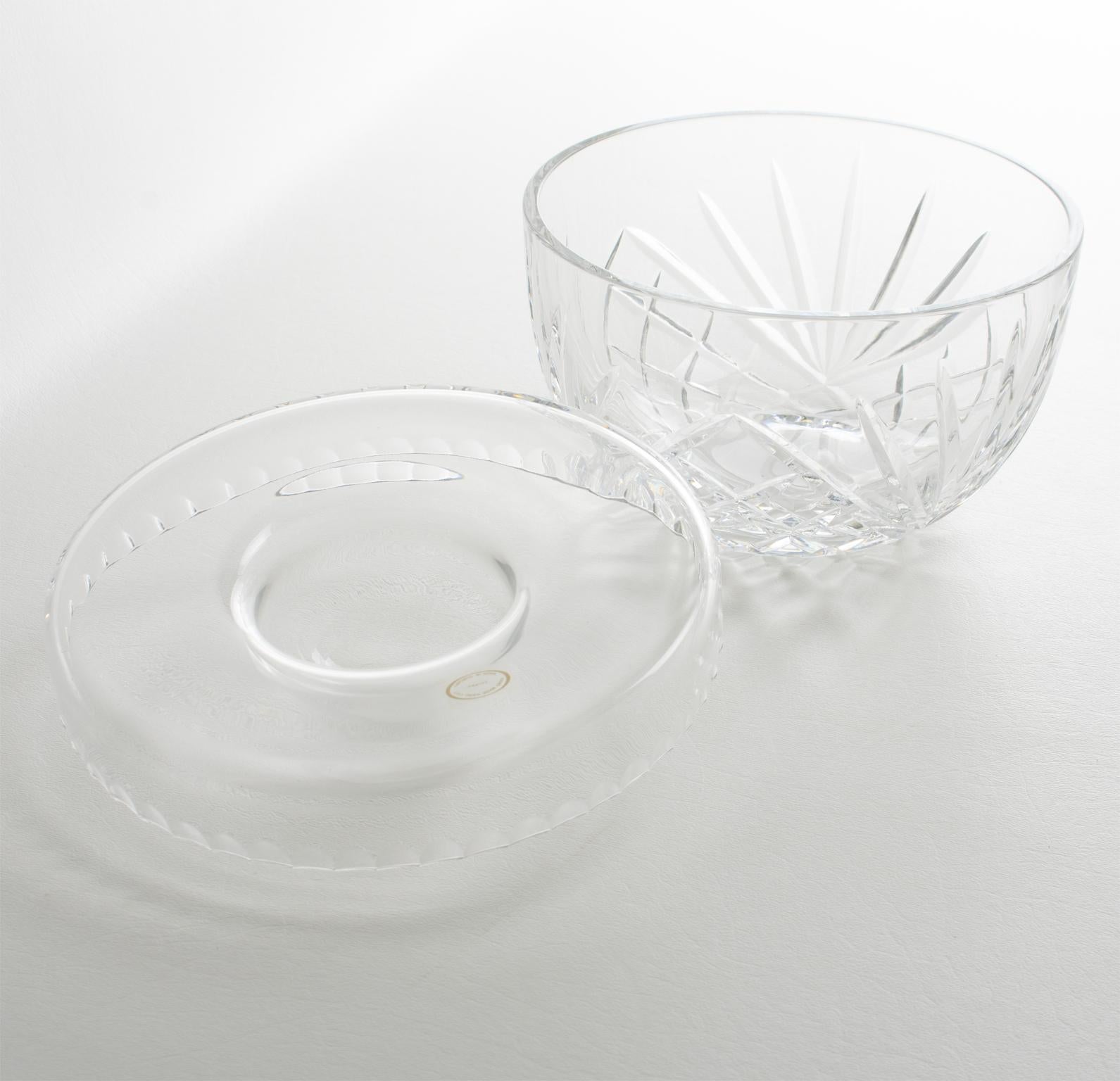 Bol de Cristal Caviar de Bohemia Tallado Plato Enfriador Servidor, circa 1980 Biselado en venta