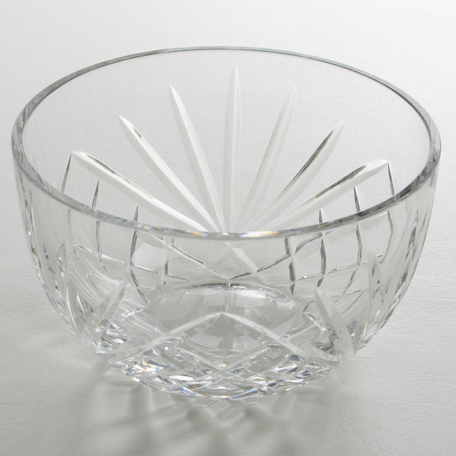 Bol de Cristal Caviar de Bohemia Tallado Plato Enfriador Servidor, circa 1980 en venta 1