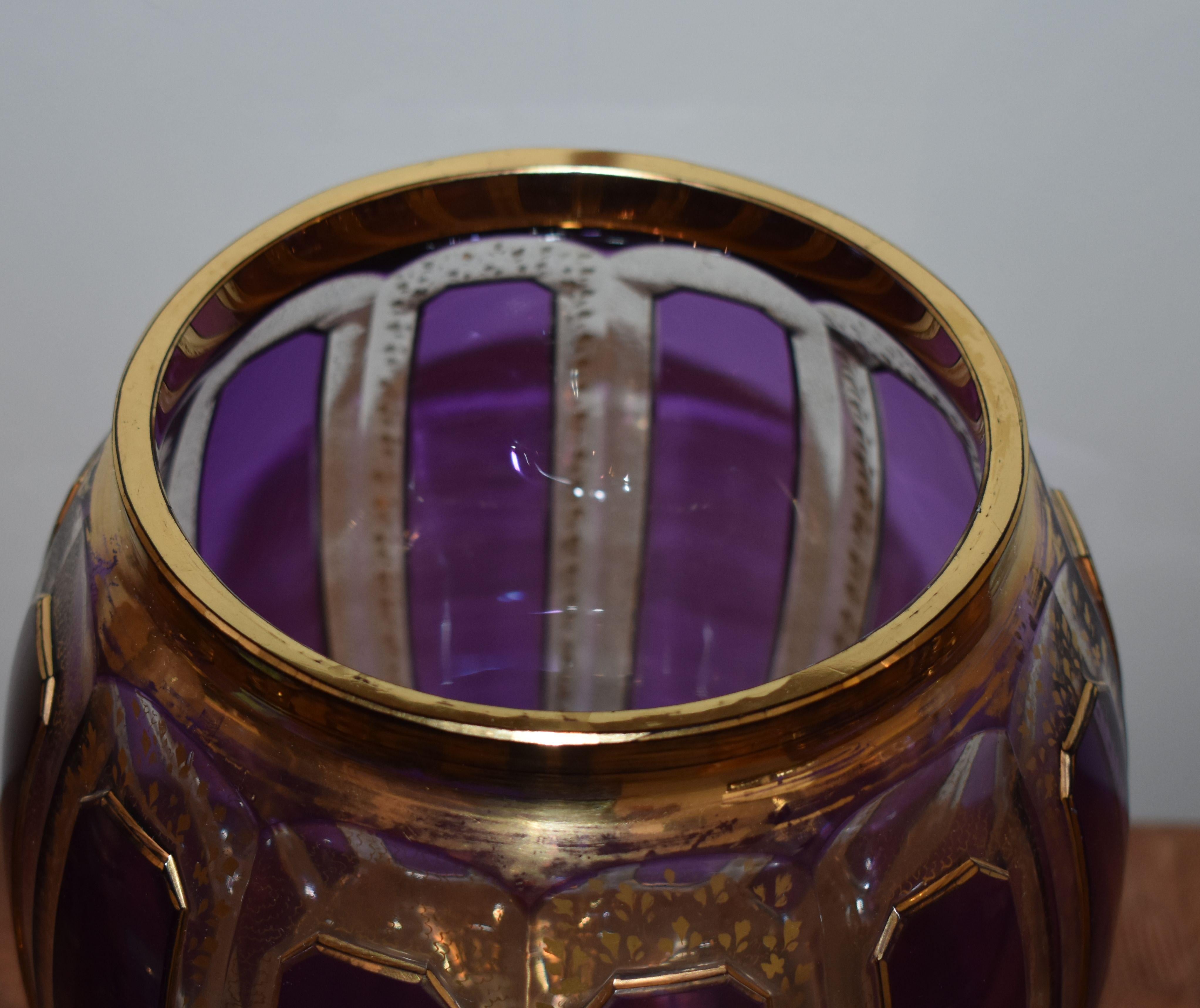 Bol à punch de Bohème tchèque violet cobalt et or avec six tasses en vente 8