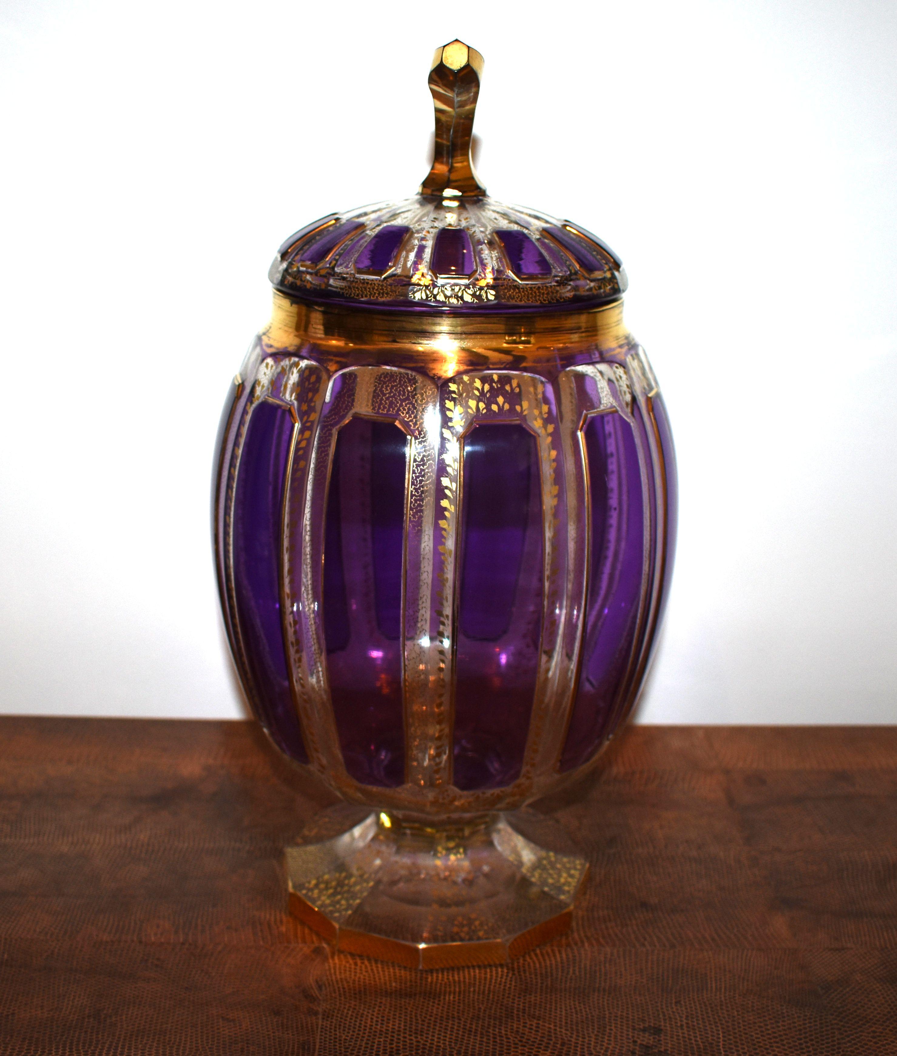 Punch Bowl ceco cobalto viola e oro di Boemia con sei tazze in vendita 2