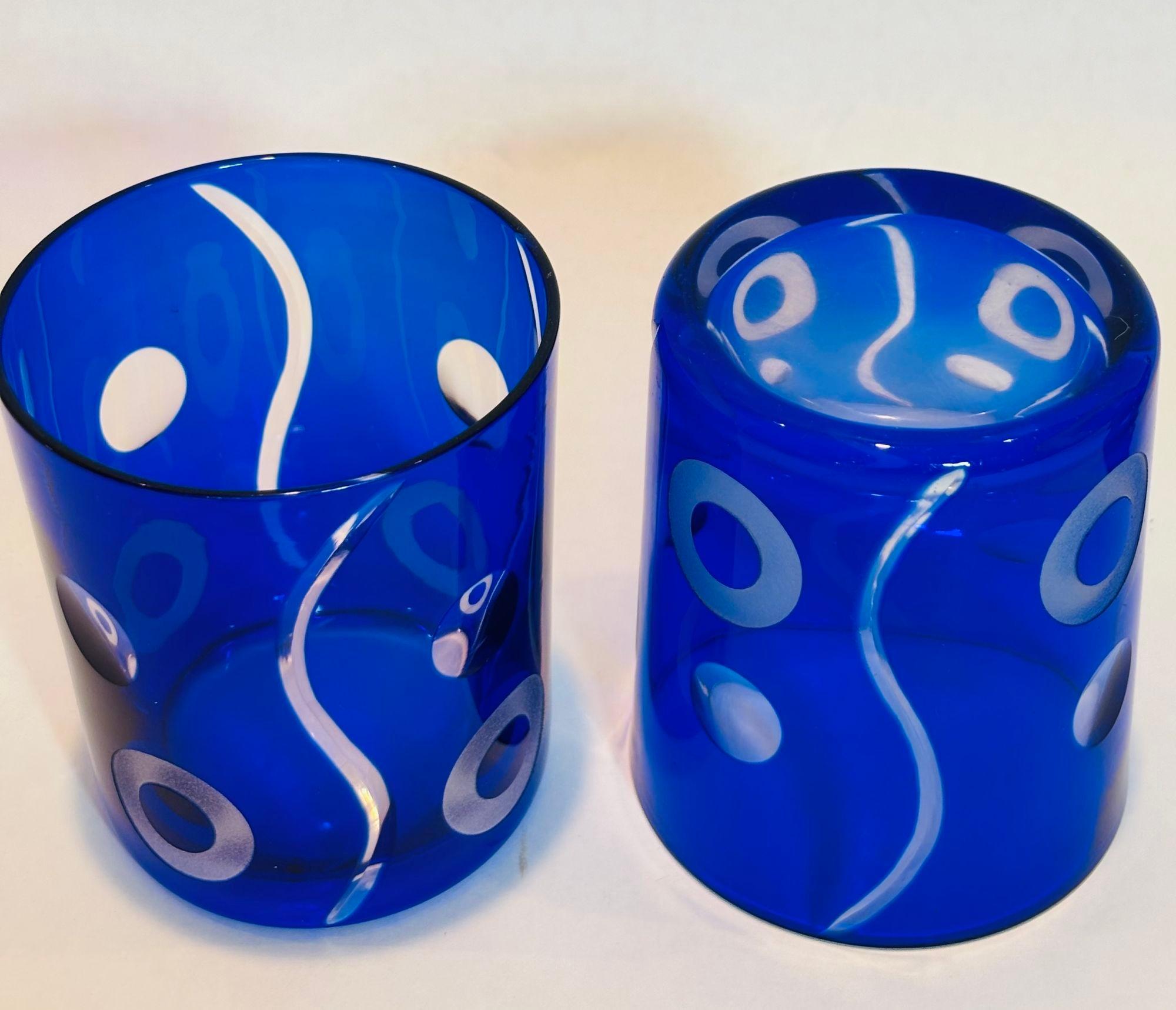 Bicchieri di cristallo ceco blu cobalto di Ajka Hungary, set di 5 bicchieri in vendita 2