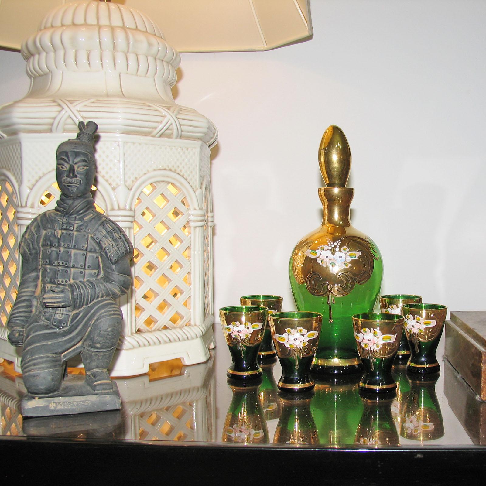 Europeo Brocca decanter Bohemian Czech Greene & Greene Gold e 6 bicchieri da shot cordiali in vendita