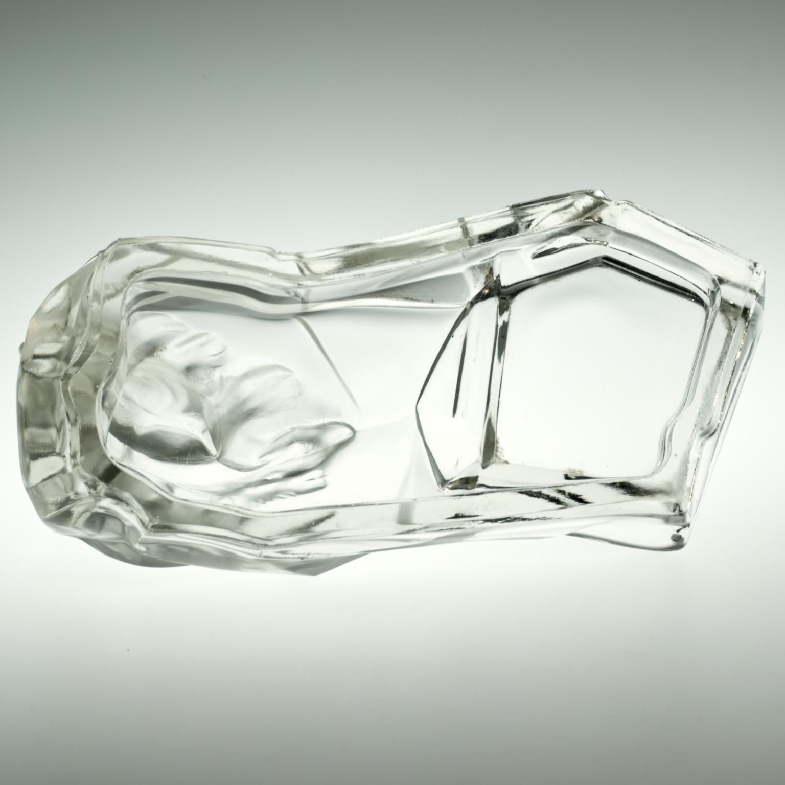 Pressed Bohemian Feigl and Morawetz Libochovice Art Deco Glass Polar Bears Ashtray 1930s