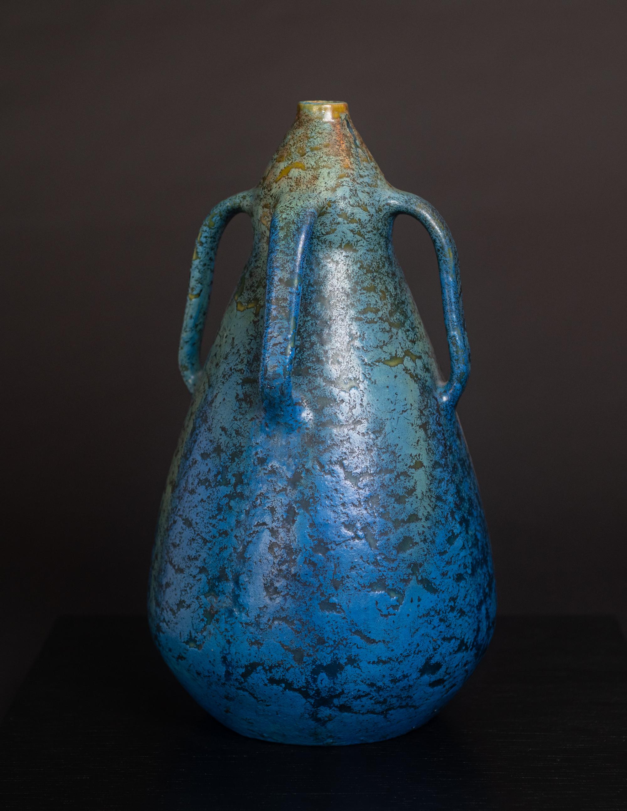 Böhmische Vase „Flux“ von kuk Fachschule Pelz Keramik undwandkunst (Deutsch) im Angebot