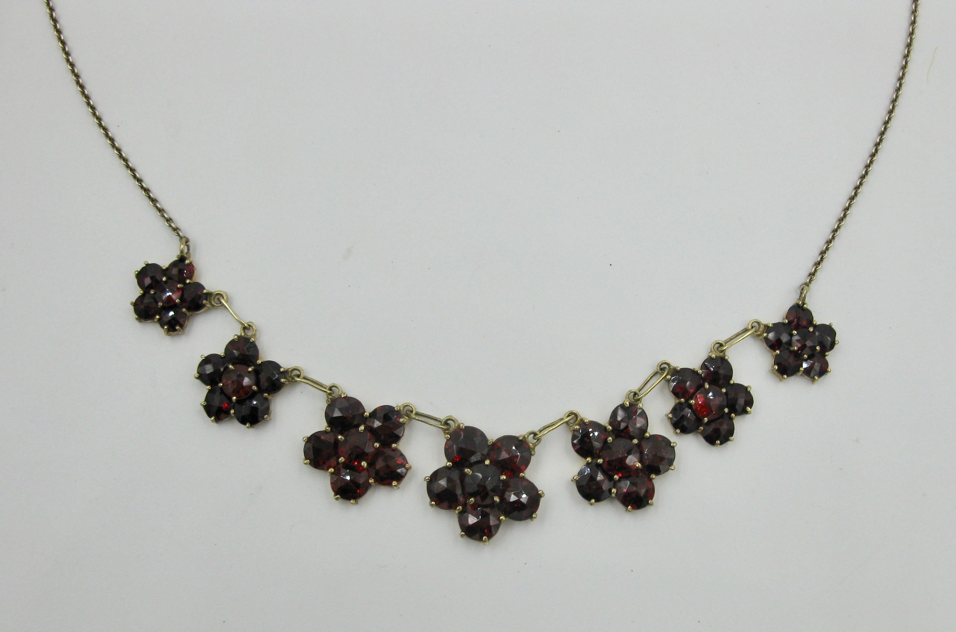Women's Bohemian Garnet Flower Necklace 9 Carat Gold Victorian Edwardian 9 Carat Gold