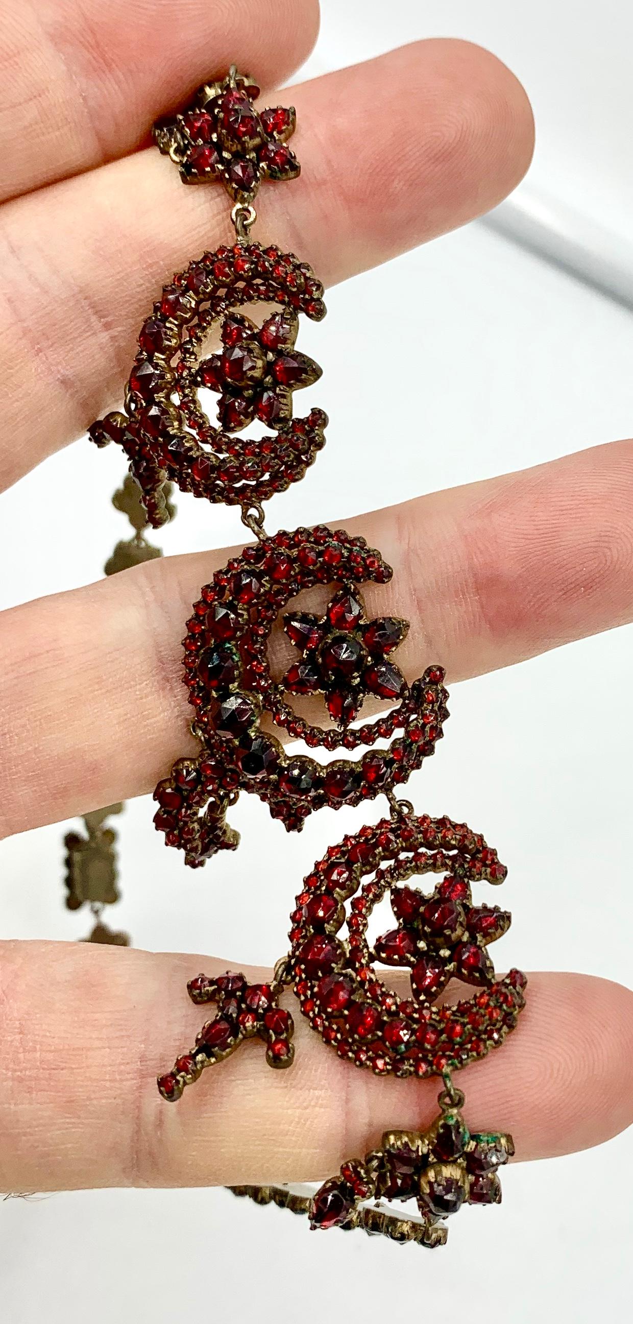 Bohemian Garnet Necklace Bracelet Earrings Star Moon Victorian Museum Quality For Sale 4