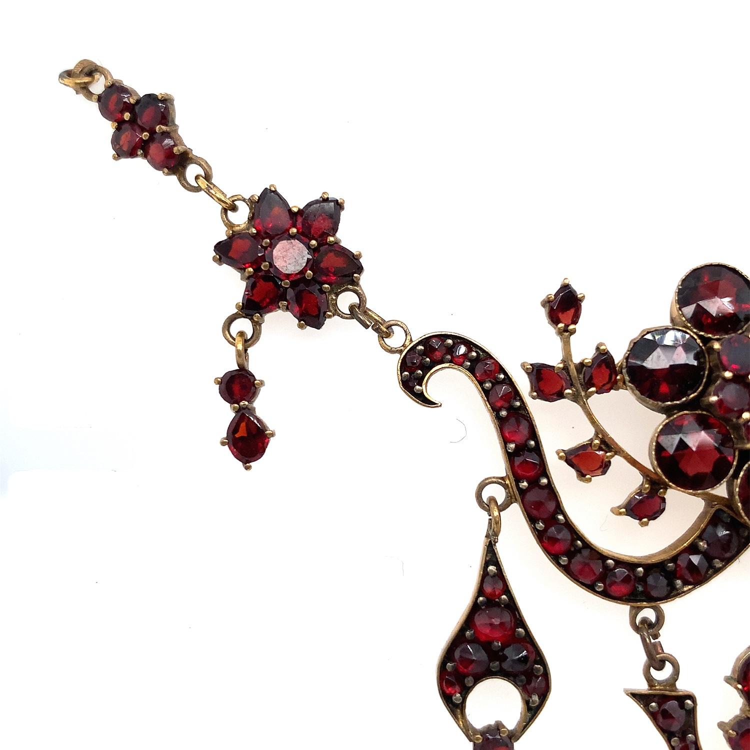 Bohemian Garnet Necklace Rosette with drops For Sale at 1stDibs ...