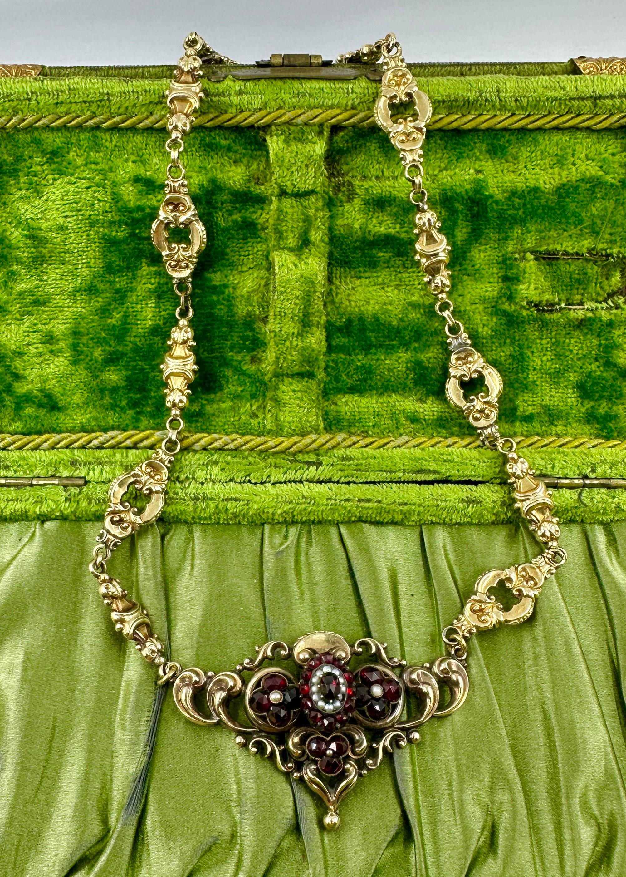 Böhmische Granatperlenkette 14 Karat Gold Viktorianische Belle Epoque CIRCA 1860 Damen im Angebot