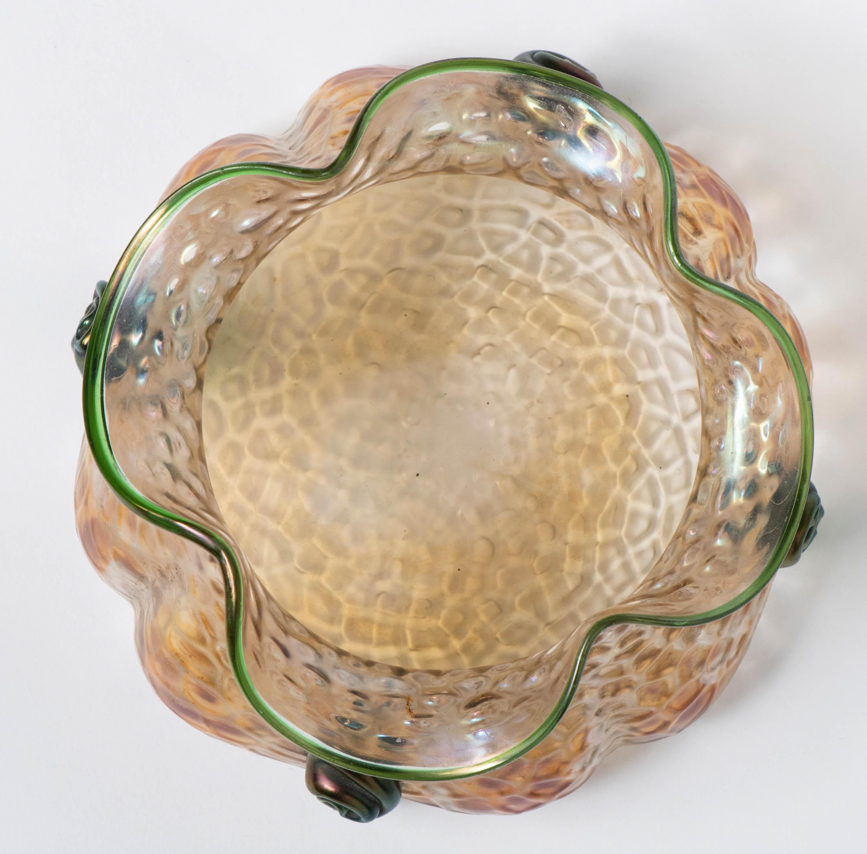 Bohemian Glass Bowl by Loetz, Czech Republic, circa 1900 For Sale 1