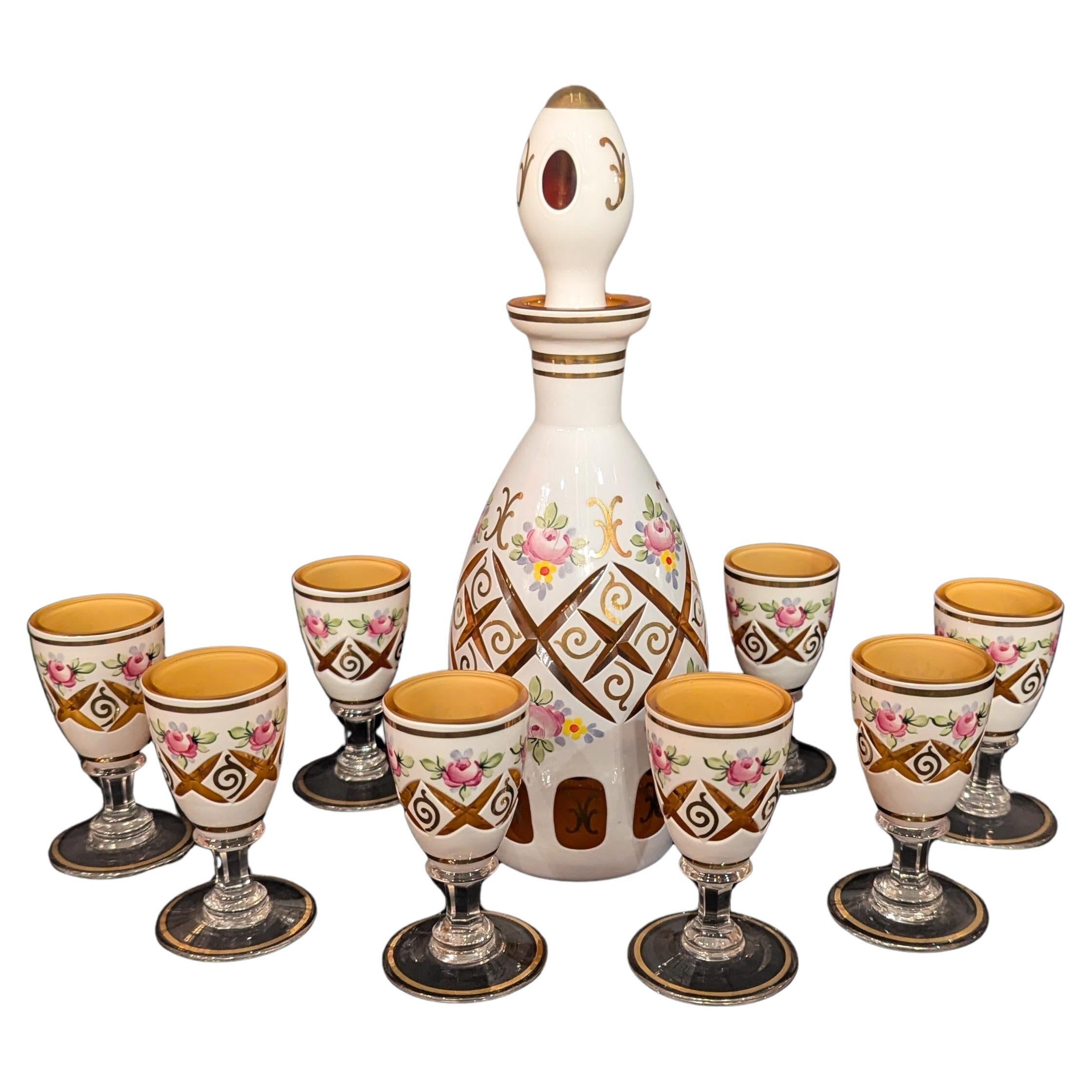 Decanter in vetro di Boemia e 8 cordiali - 9 pezzi in vendita