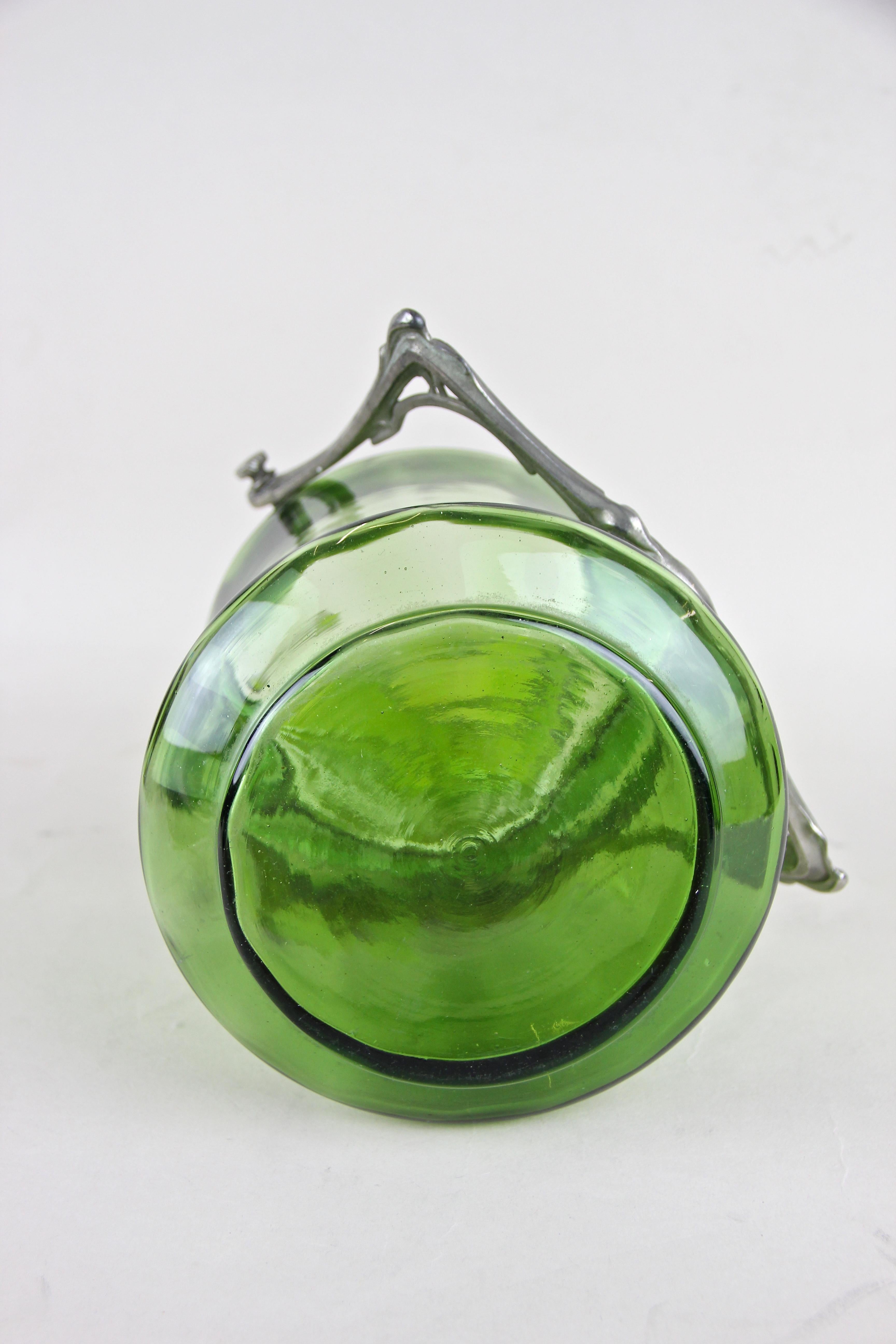 Bohemian Glass Jar with Lid Art Nouveau, CZ, circa 1900 4