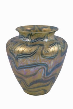 Vase aus böhmischem Glas Loetz PG 1/104 um 1901 Wiener Jugendstil signiert