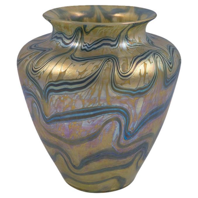 Vase aus böhmischem Glas Loetz PG 1/104 um 1901 Wiener Jugendstil signiert