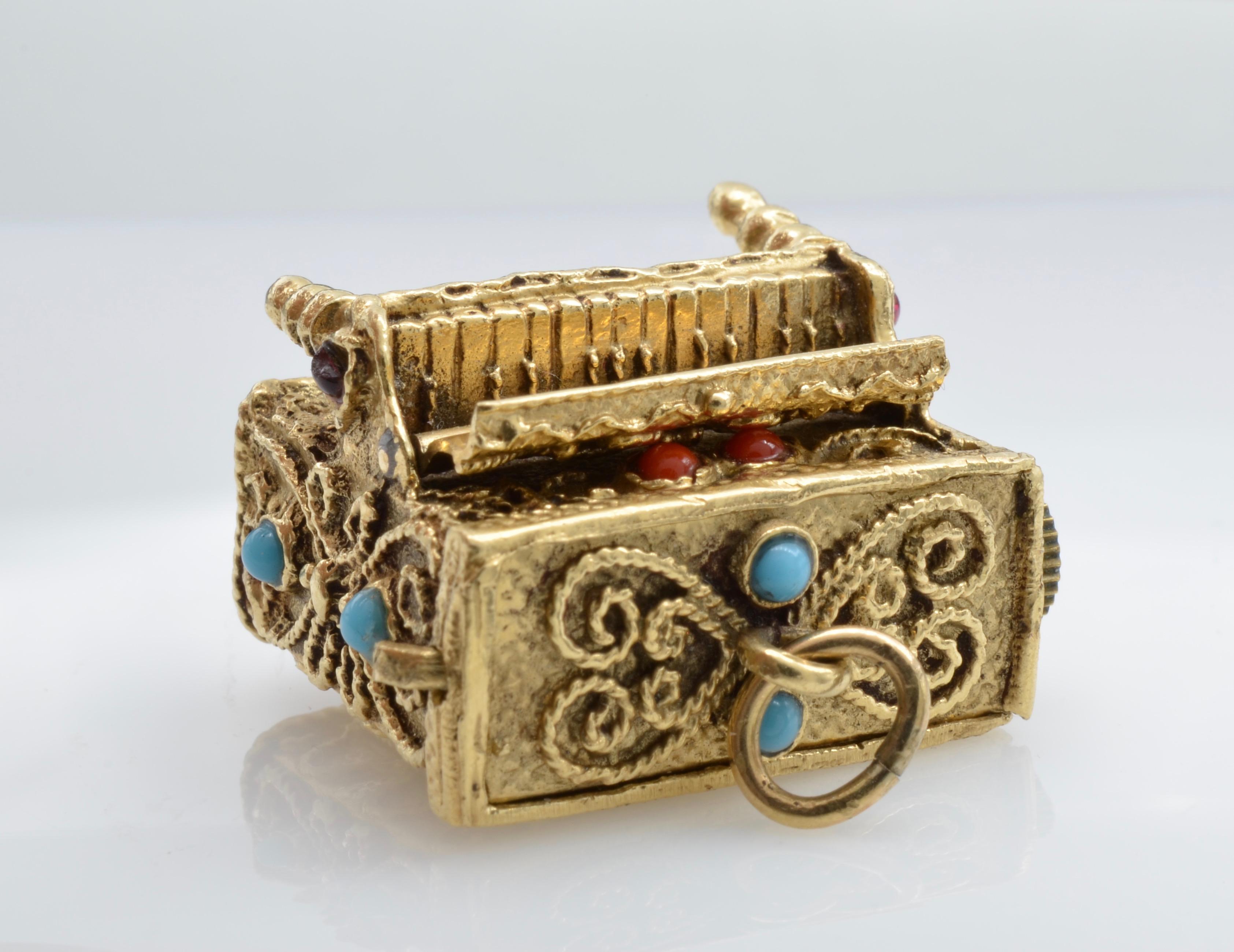 Bohemian Gold Piano Music Box Pendant 3