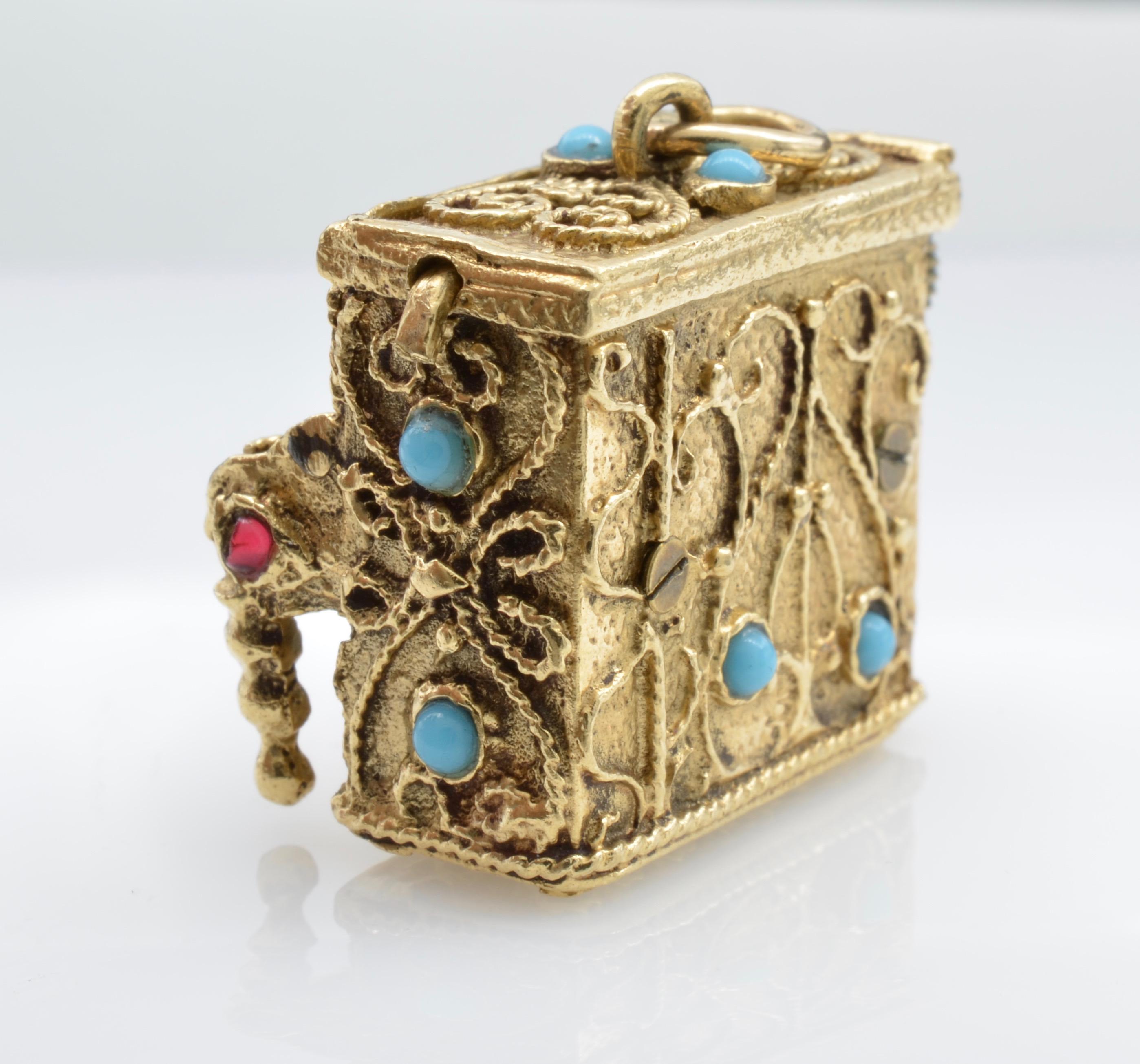 Anglo-Indian Bohemian Gold Piano Music Box Pendant