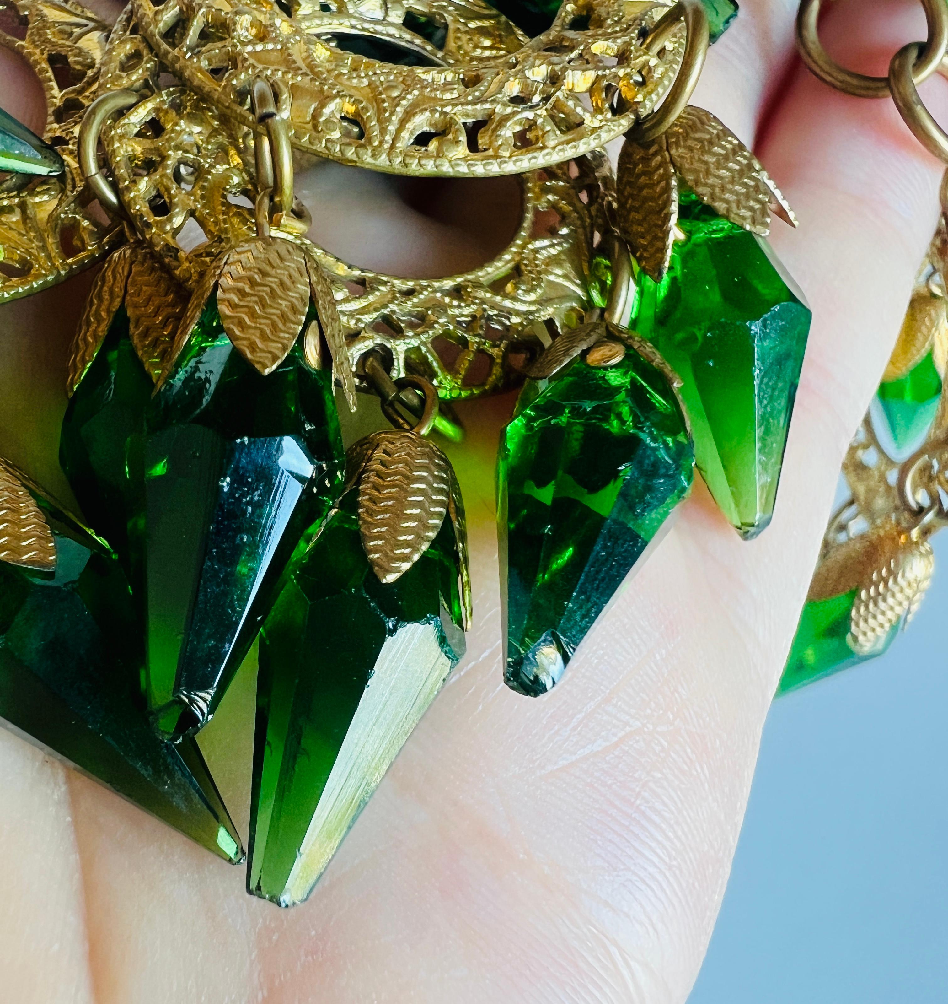 Bohemian Green Glass Dangle Choker Bib Necklace For Sale 3