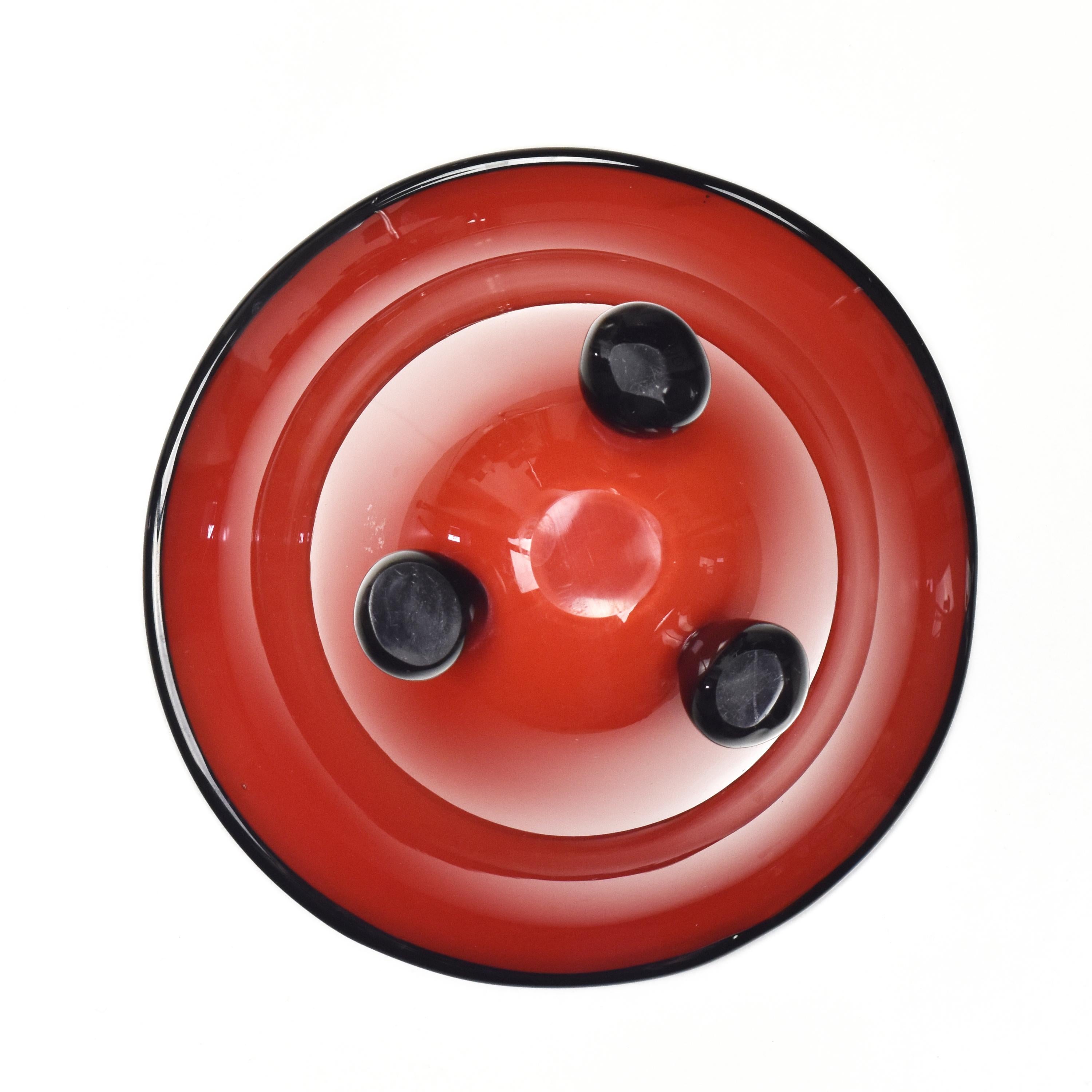 Bohemian Loetz Red Tango Glass Vase w. Black Accents by Michael Powolny For Sale 3