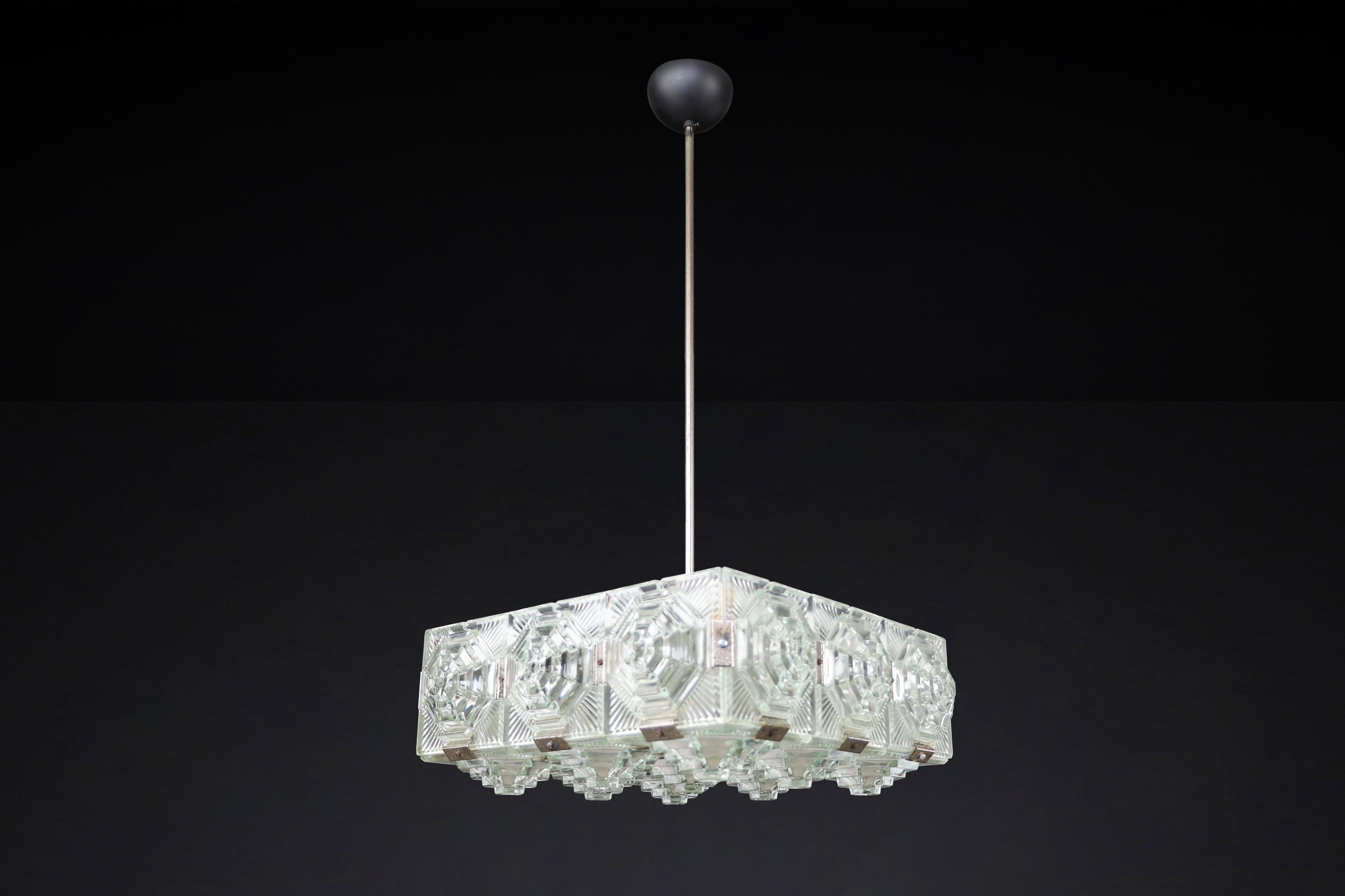Bohemian Mid-Century Modern Glass & Chrome Chandelier, Czechoslovakia, 1970s In Good Condition For Sale In Almelo, NL