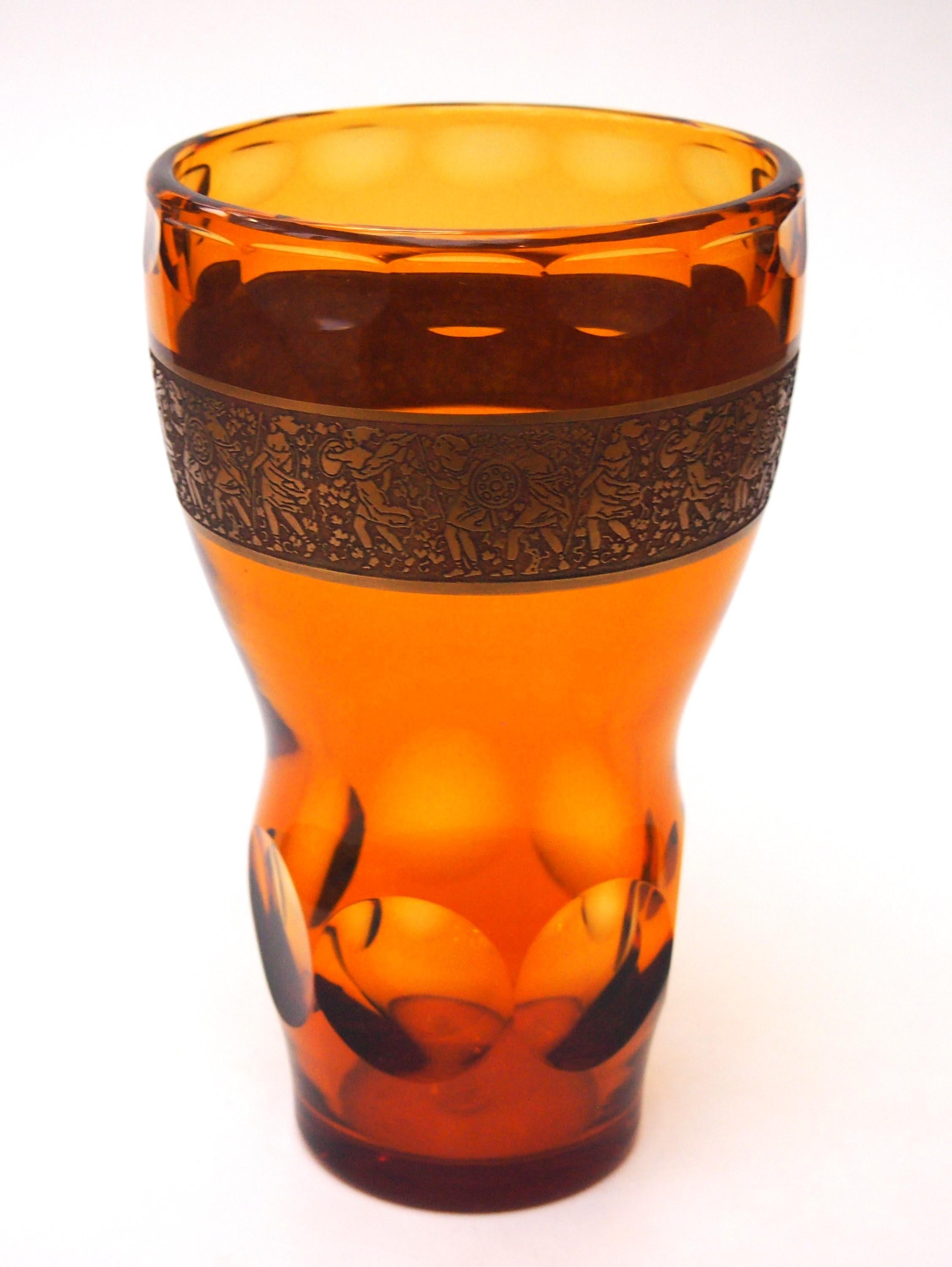 Böhmische Moser Art Deco Oroplastic Honey Bernsteinglas Vase, 1920 (Art déco) im Angebot