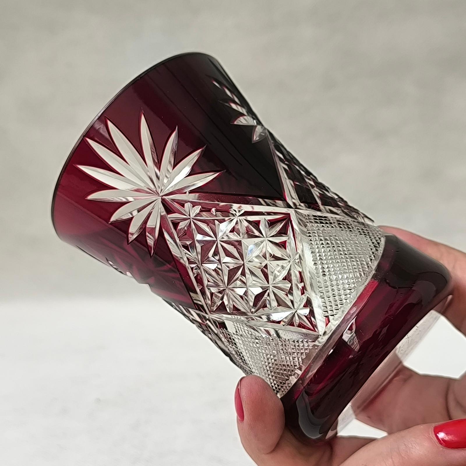 Bohemian Red Ruby Cut to Clear Crystal Glass Vase – Starburst and Lattice Motif For Sale 2
