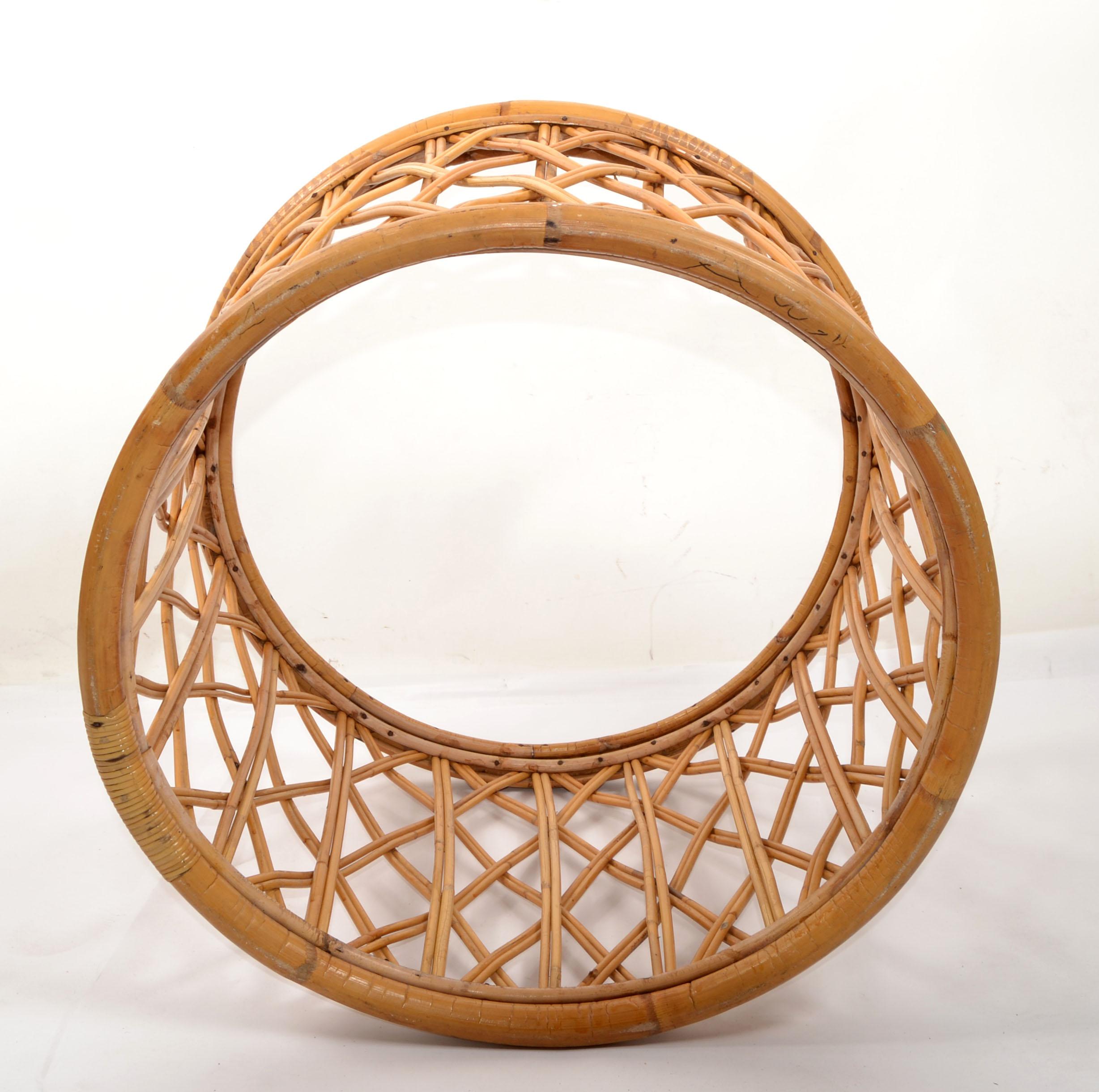 Bohemian Round Bend Bambo Rattan Reed, Wicker Coffee or Cocktail Table Glass Top For Sale 3