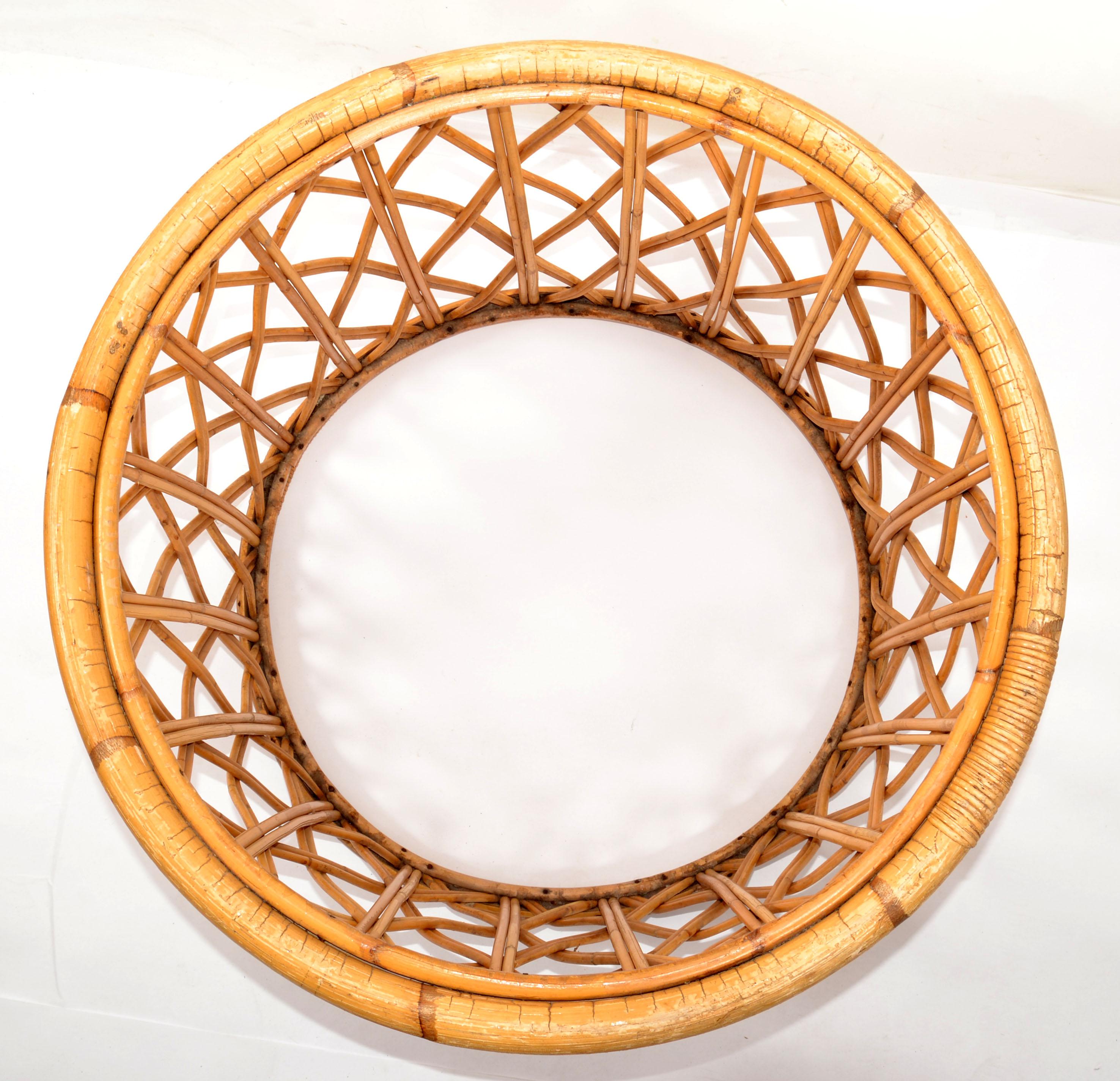 Bohemian Round Bend Bambo Rattan Reed, Wicker Coffee or Cocktail Table Glass Top For Sale 4