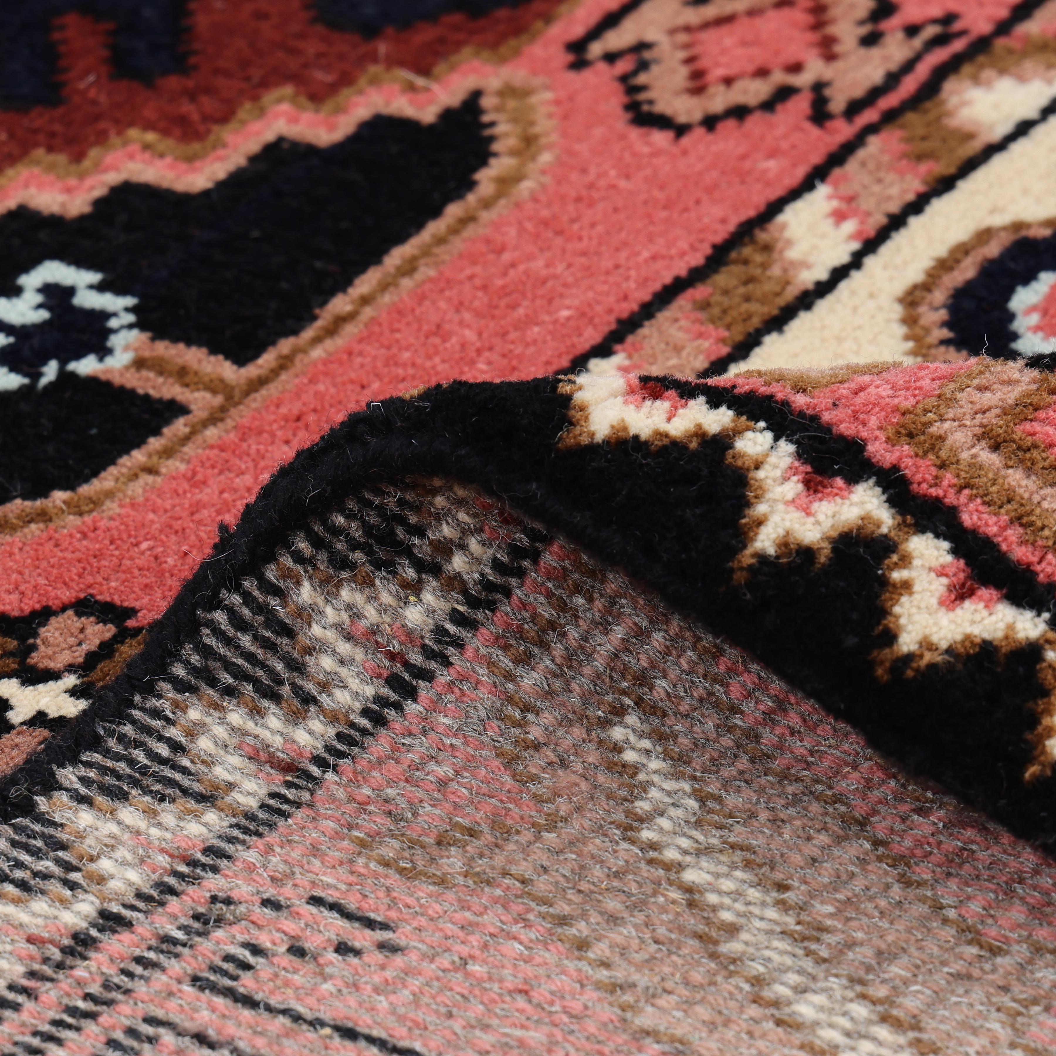 Laine Tapis Bohème Sud-Ouest Noir Hand Made 9' 0