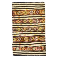 Bohemian Style Vintage Turkish Kilim Accent Rug, Flat-Weave Tribal Rug