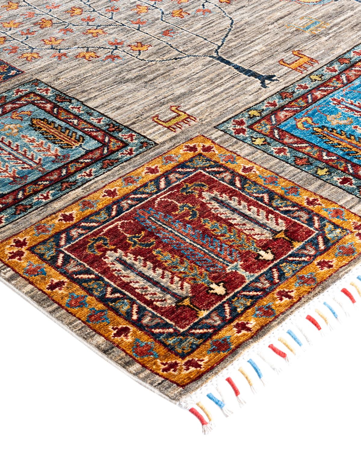 La riche tradition textile de l'Afrique occidentale a inspiré la collection Tribal de tapis noués à la main. Incorporant un mélange de motifs géométriques, dans des palettes allant de la terre à la vivacité, ces tapis apportent un sentiment