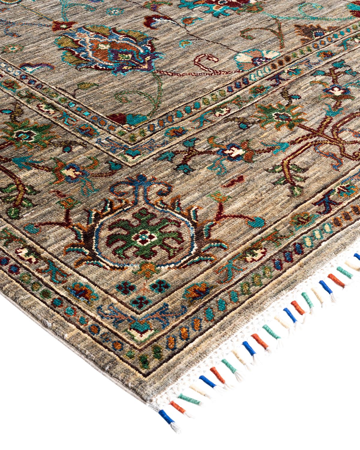La riche tradition textile de l'Afrique occidentale a inspiré la collection Tribal de tapis noués à la main. Incorporant un mélange de motifs géométriques, dans des palettes allant de la terre à la vivacité, ces tapis apportent un sentiment