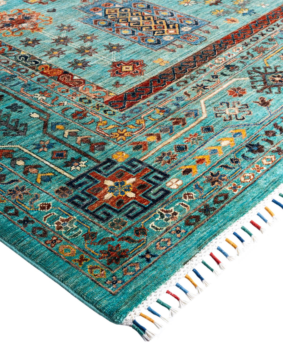 La riche tradition textile de l'Afrique occidentale a inspiré la collection Tribal de tapis noués à la main. Incorporant un mélange de motifs géométriques, dans des palettes allant de la terre à la vivacité, ces tapis apportent un sentiment