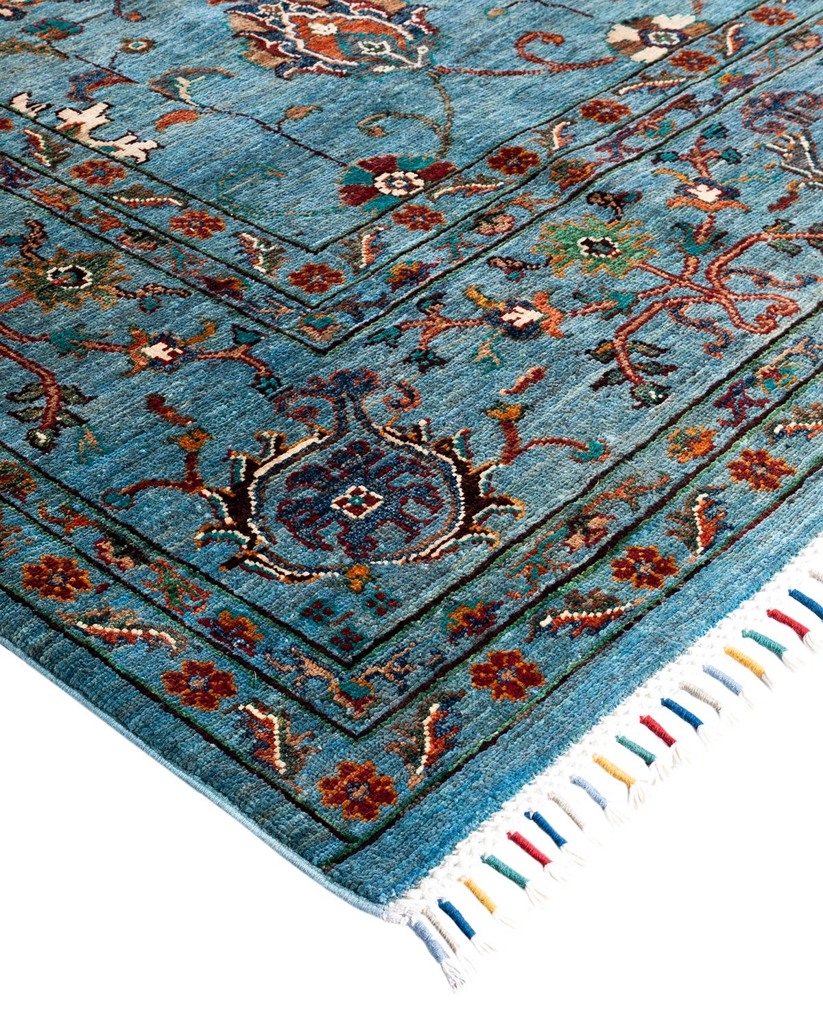 La riche tradition textile de l'Afrique occidentale a inspiré la collection Tribal de tapis noués à la main. Incorporant un mélange de motifs géométriques, dans des palettes allant de la terre à la vivacité, ces tapis apportent un sentiment