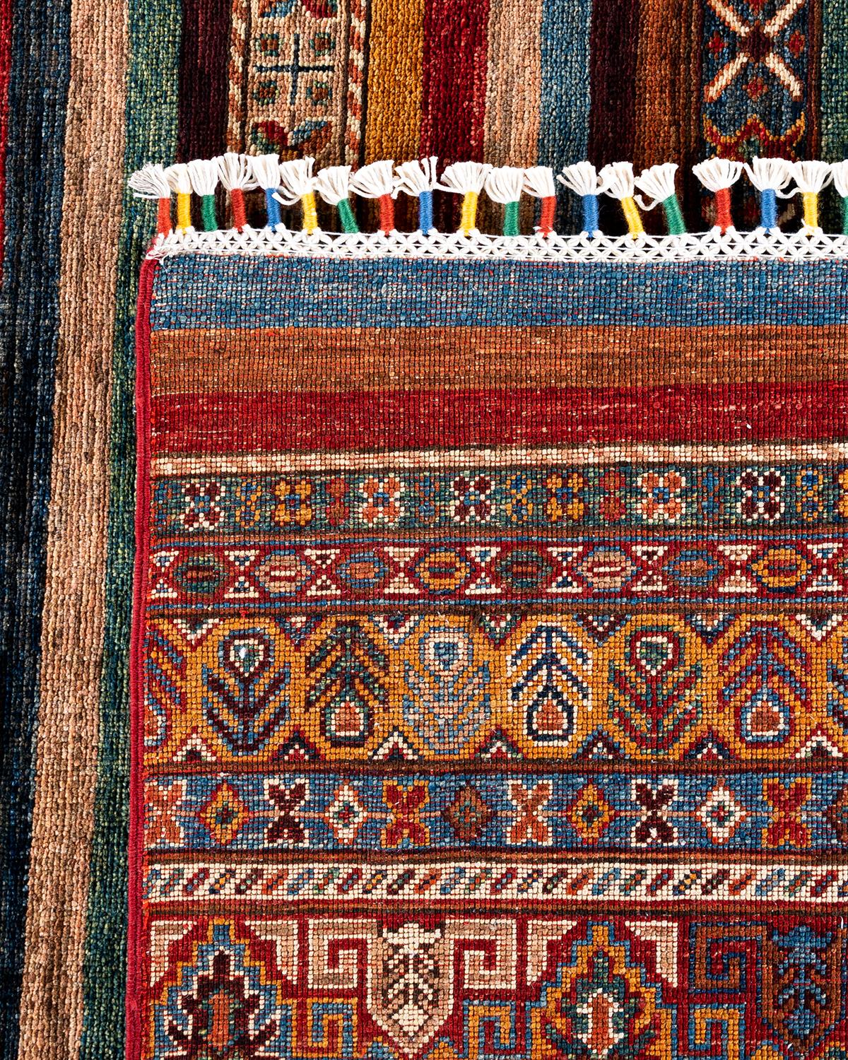 XXIe siècle et contemporain Tapis de laine rouge de Bohème noué à la main 8' 11