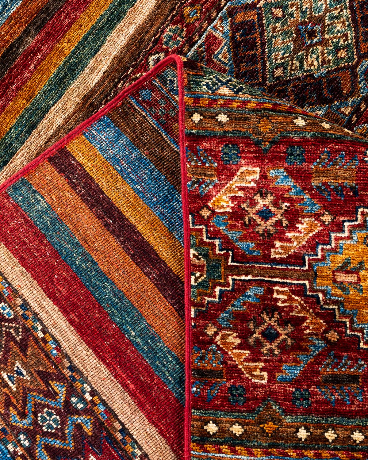 XXIe siècle et contemporain Tapis de laine rouge de Bohème noué à la main 8' 3