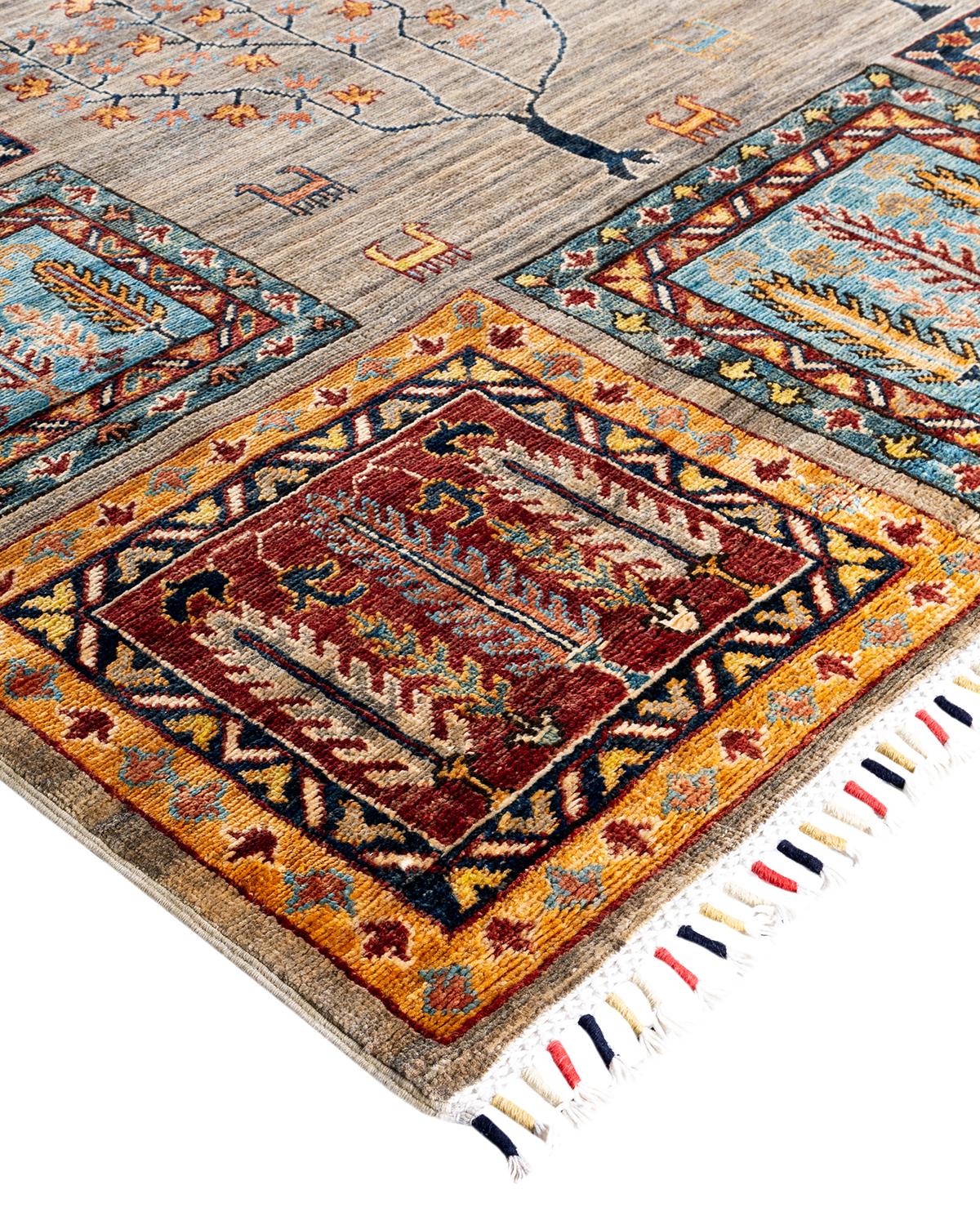 La riche tradition textile de l'Afrique occidentale a inspiré la collection Tribal de tapis noués à la main. Incorporant un mélange de motifs géométriques, dans des palettes allant de la terre à la vivacité, ces tapis apportent un sentiment