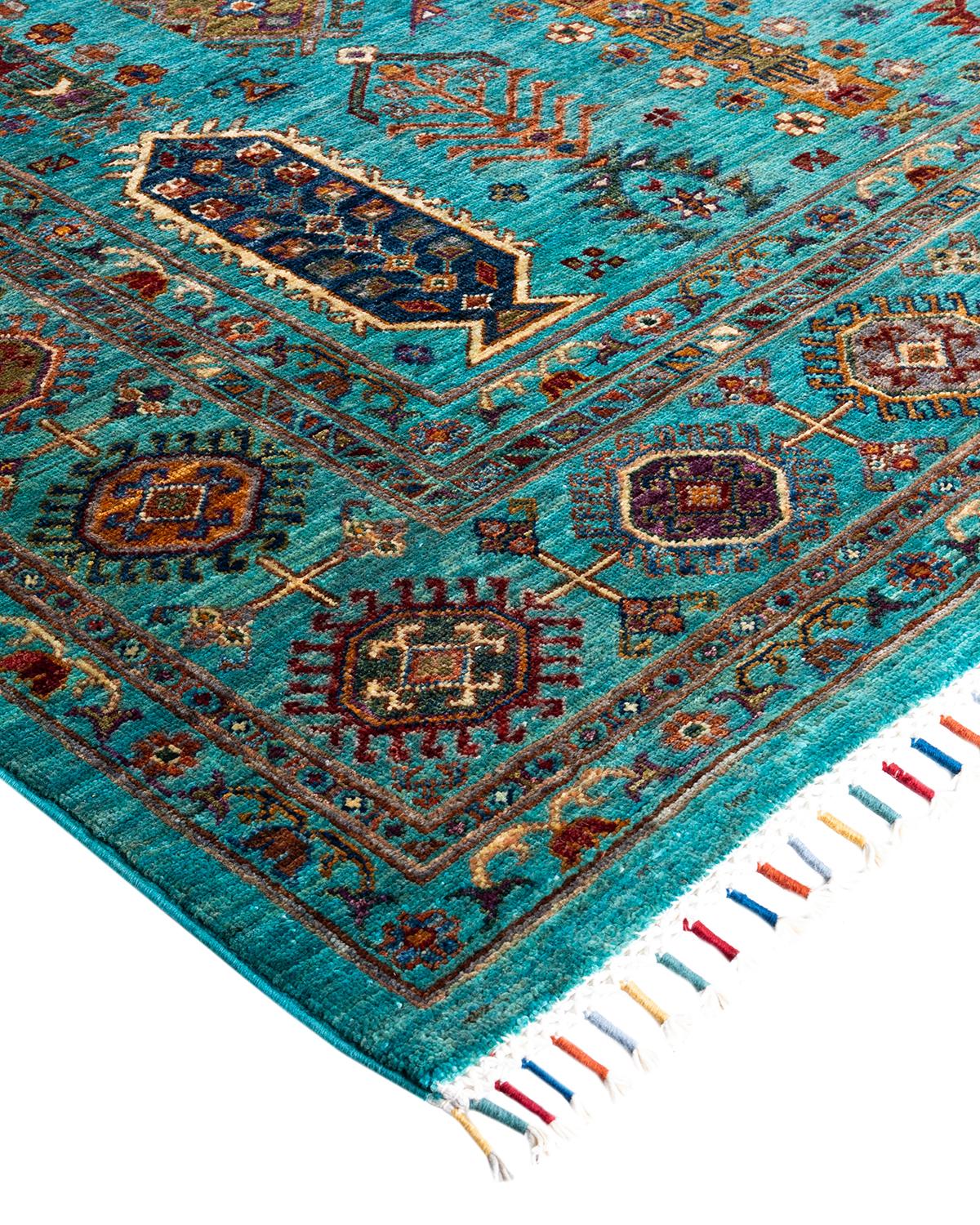 La riche tradition textile de l'Afrique occidentale a inspiré la collection Tribal de tapis noués à la main. Incorporant un mélange de motifs géométriques, dans des palettes allant de la terre à la vivacité, ces tapis apportent un sentiment