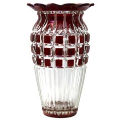 Vaso Bohemian, cristallo di Collard & Collard tagliato a vivo, decorazione geometrica