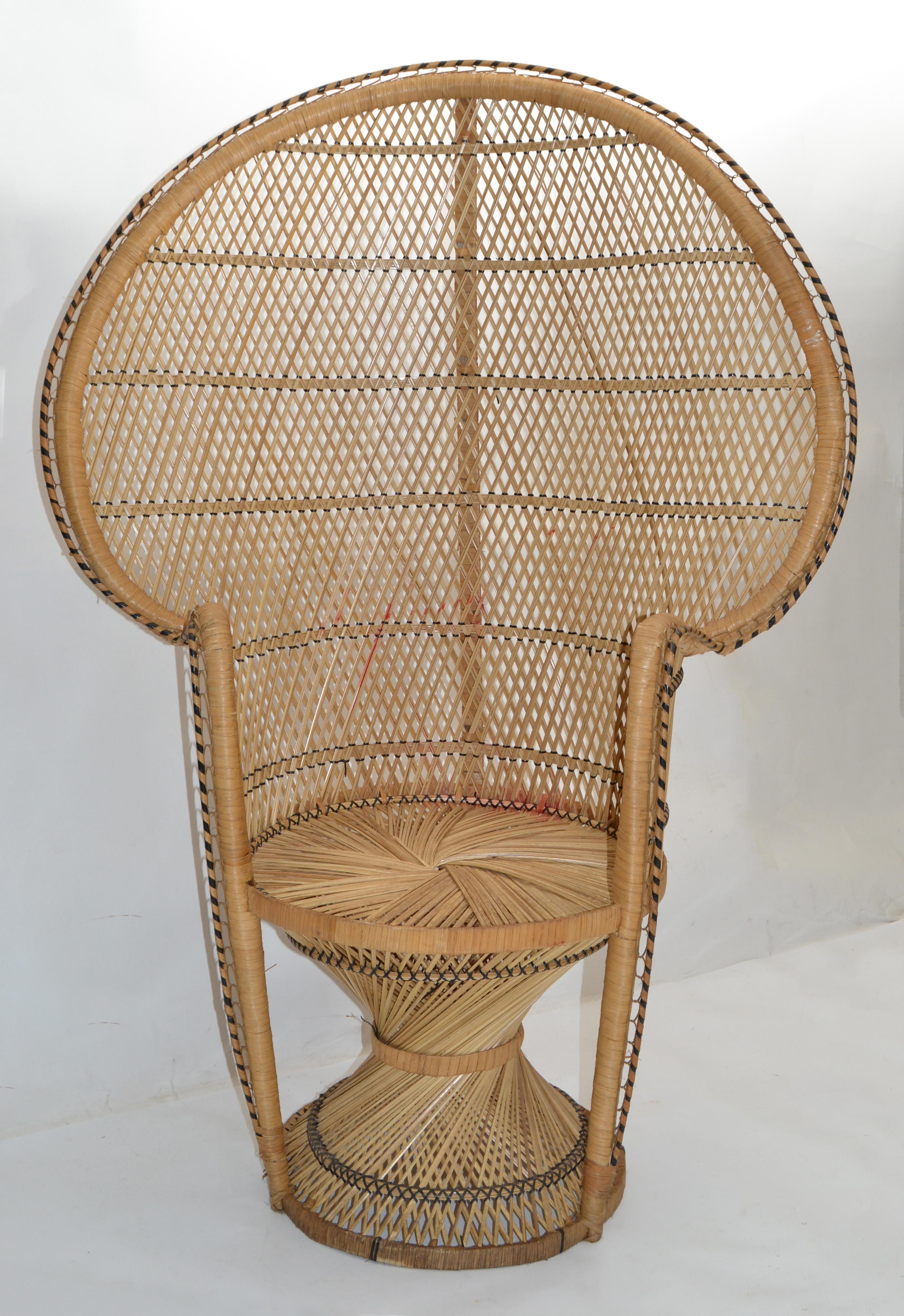 Bohemian Vintage Handcrafted Beige & Black Wicker, Rattan, Reed Peacock Chair For Sale 3