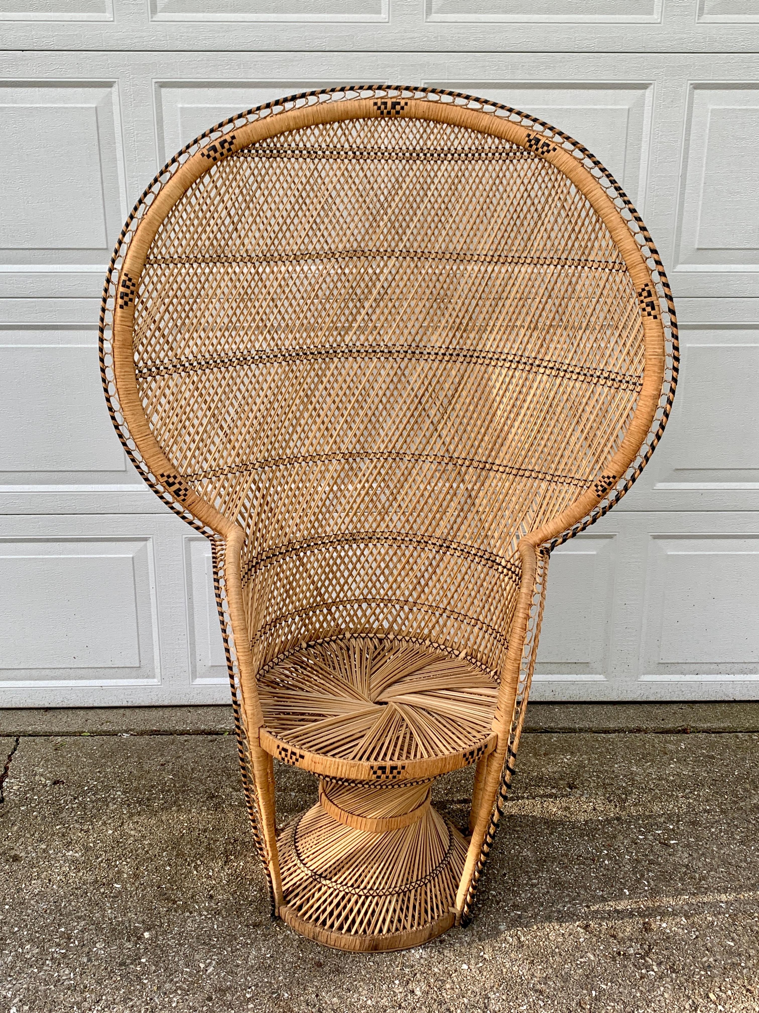 Bohemian Wicker Emanuelle Peacock Chair For Sale 2
