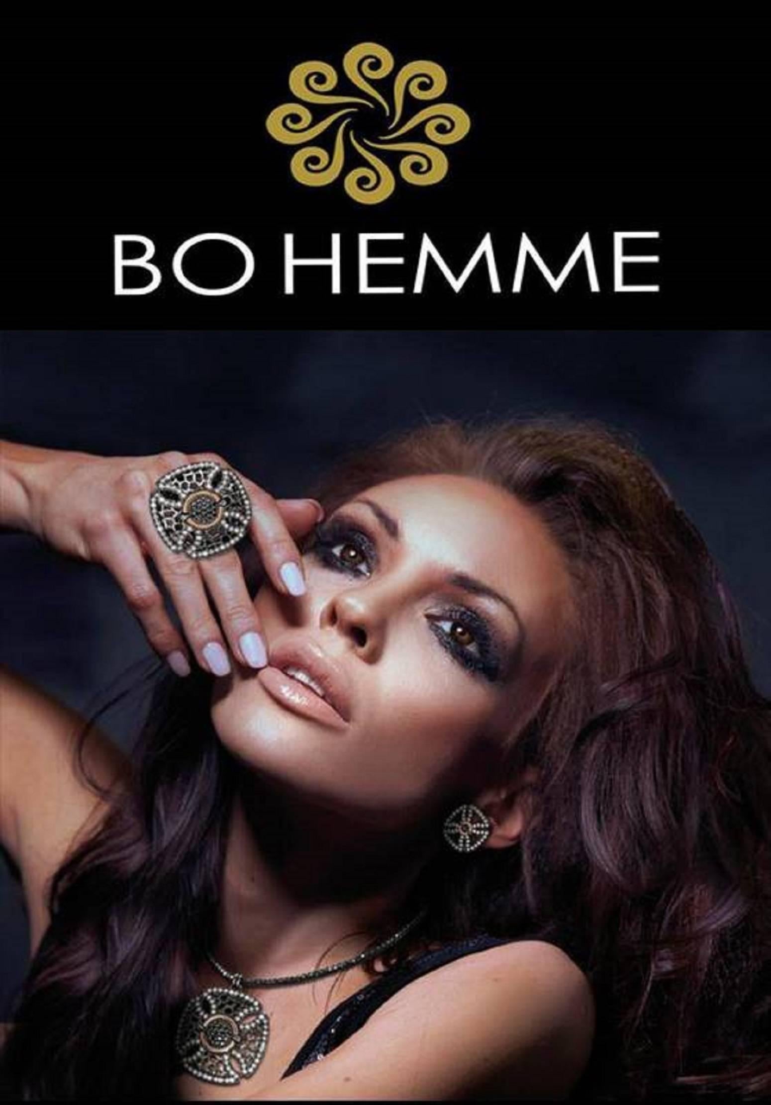 BOHEMME H/W 2012 „Croix“ Diamant-Ohrring mit 18 Karat Sterlingsilber-Anhänger im Angebot 7