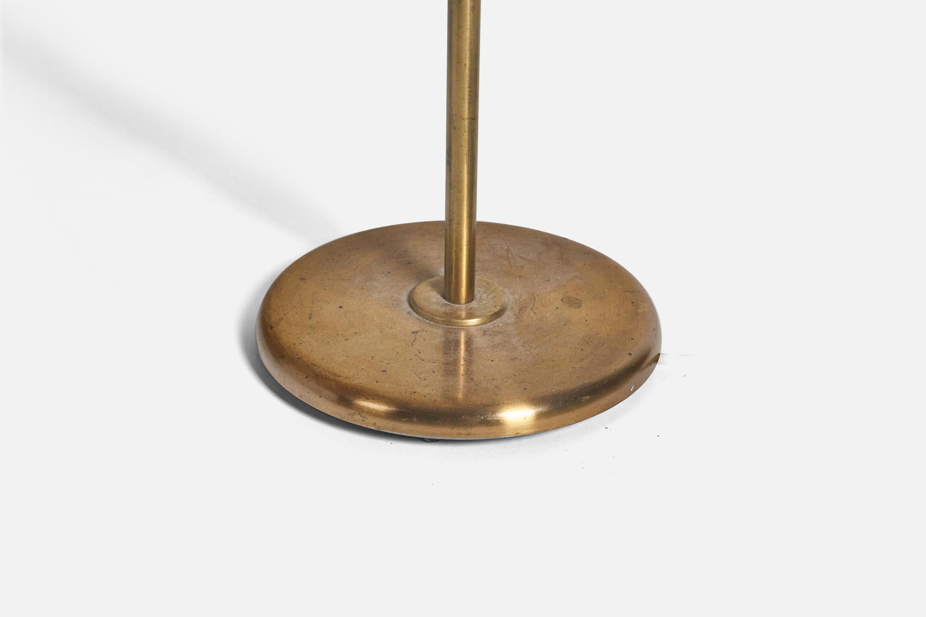 Böhlmarks 'Attribution' Adjustable Floor Lamp, Brass, Fabric, Sweden, 1940s In Good Condition In High Point, NC