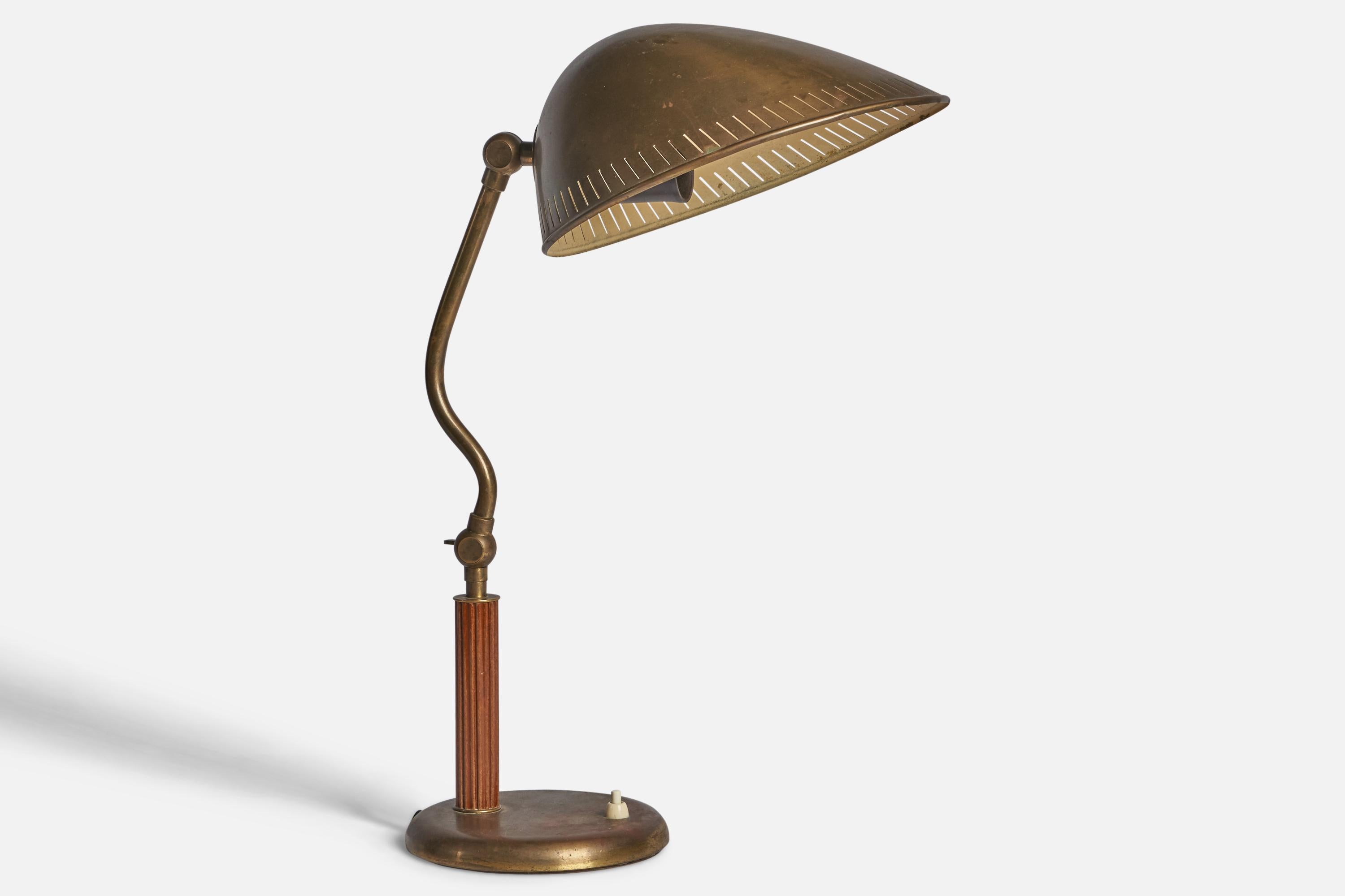 Scandinavian Modern Böhlmarks Attribution, Table Lamp, Brass, Elm, Sweden, 1930s For Sale