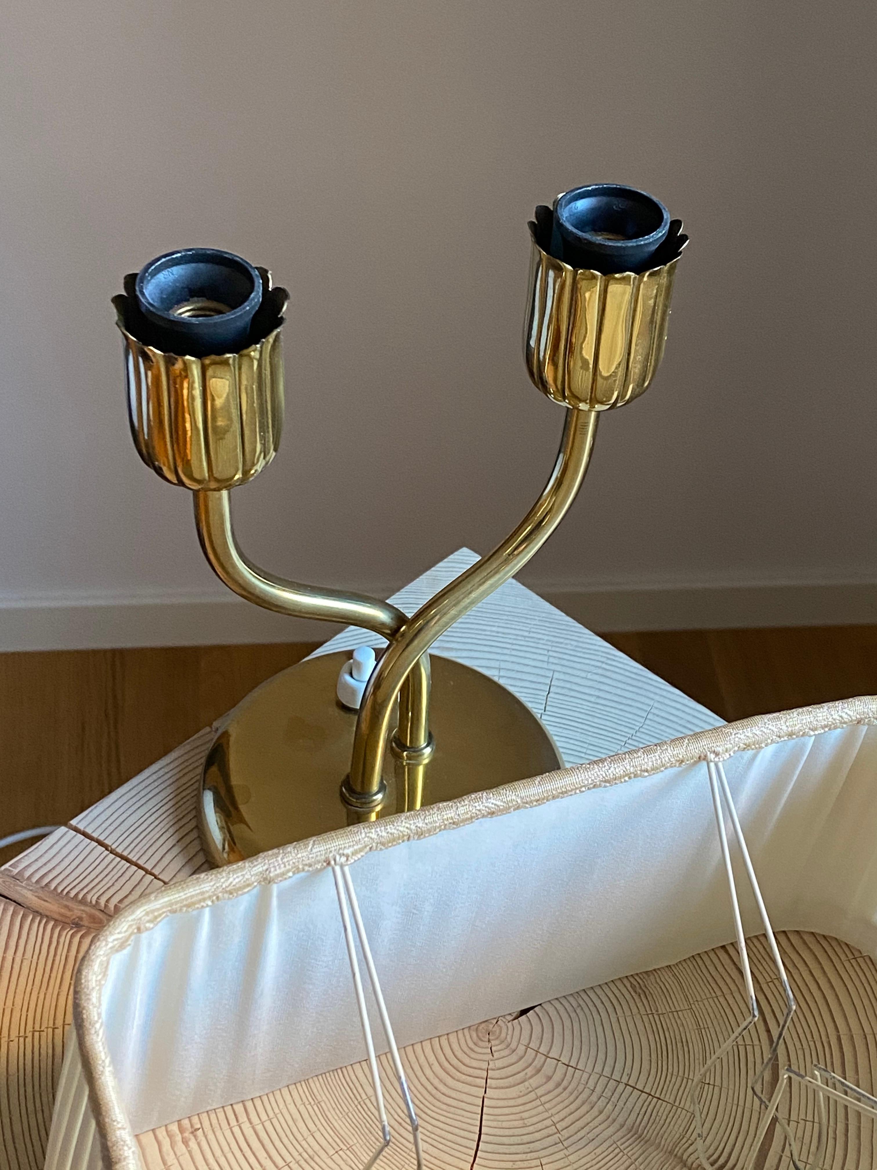 Böhlmarks, Organic Table Lamp, Brass, Fabric, Sweden, 1940s In Good Condition In High Point, NC