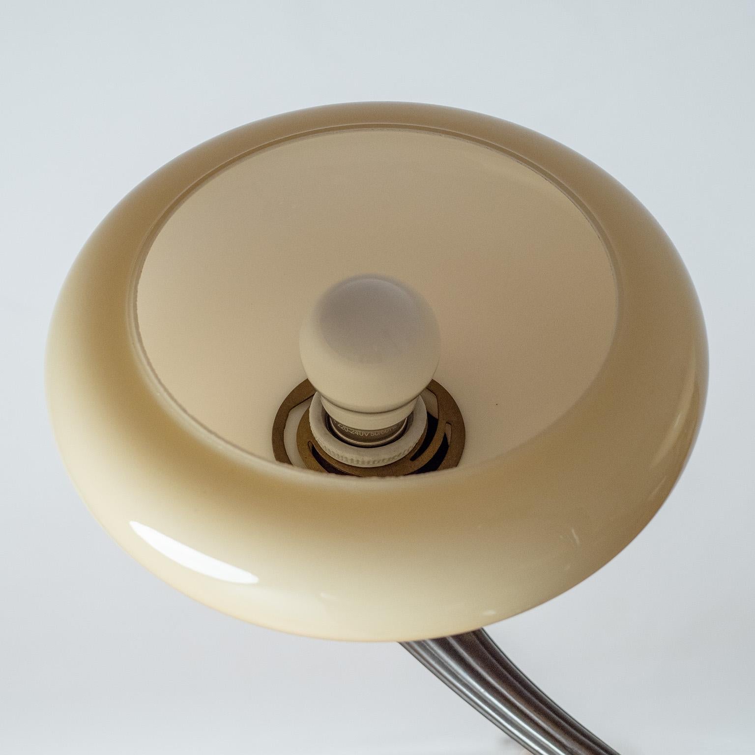 Lampadario in ottone patinato e vetro di Böhlmarks, anni '30 in vendita 2