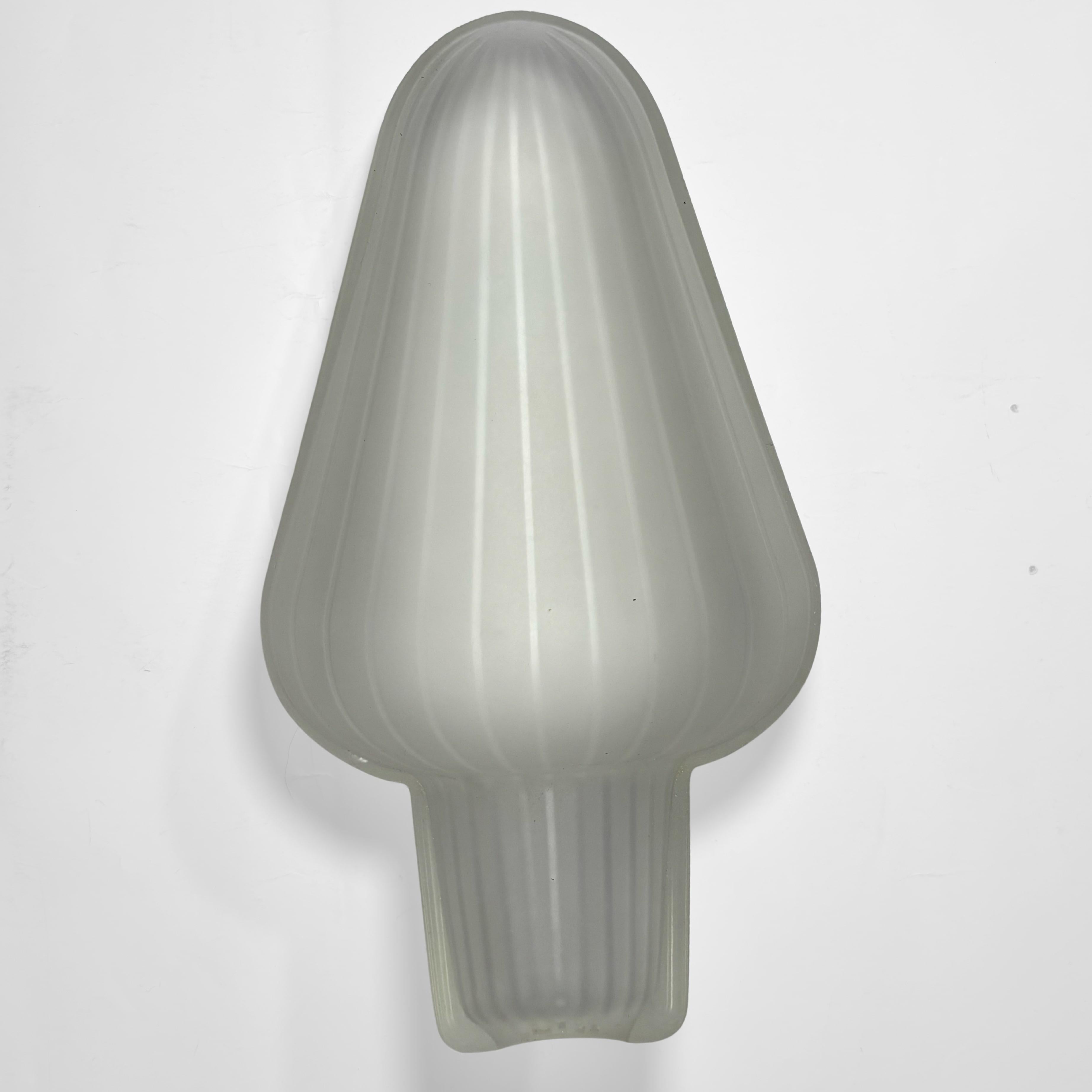 Böhlmarks, lampada da parete moderna svedese 8601, ottone e vetro, Svezia, anni '40 in vendita 2