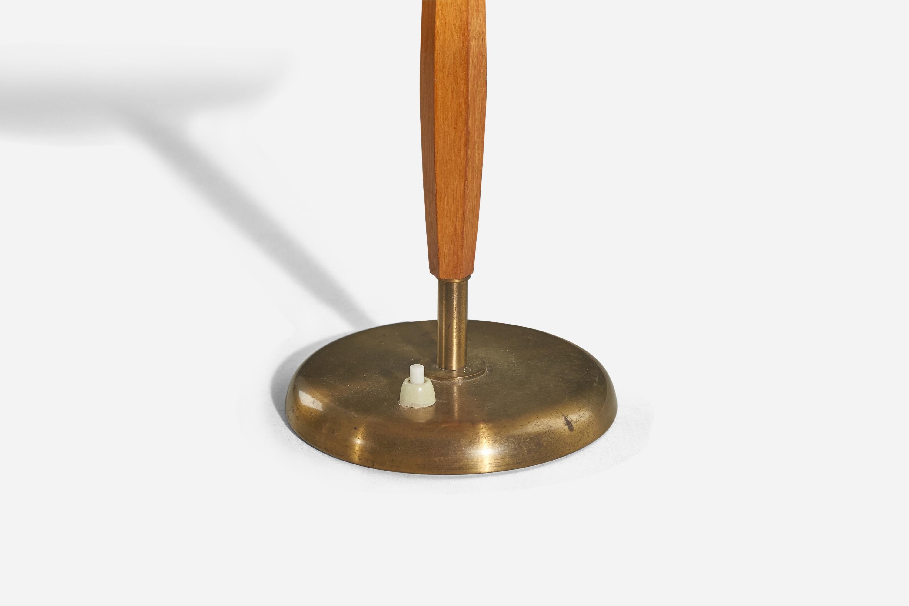 Mid-20th Century Böhlmarks, Table Lamp, Brass, Elm, Sweden, 1940s For Sale